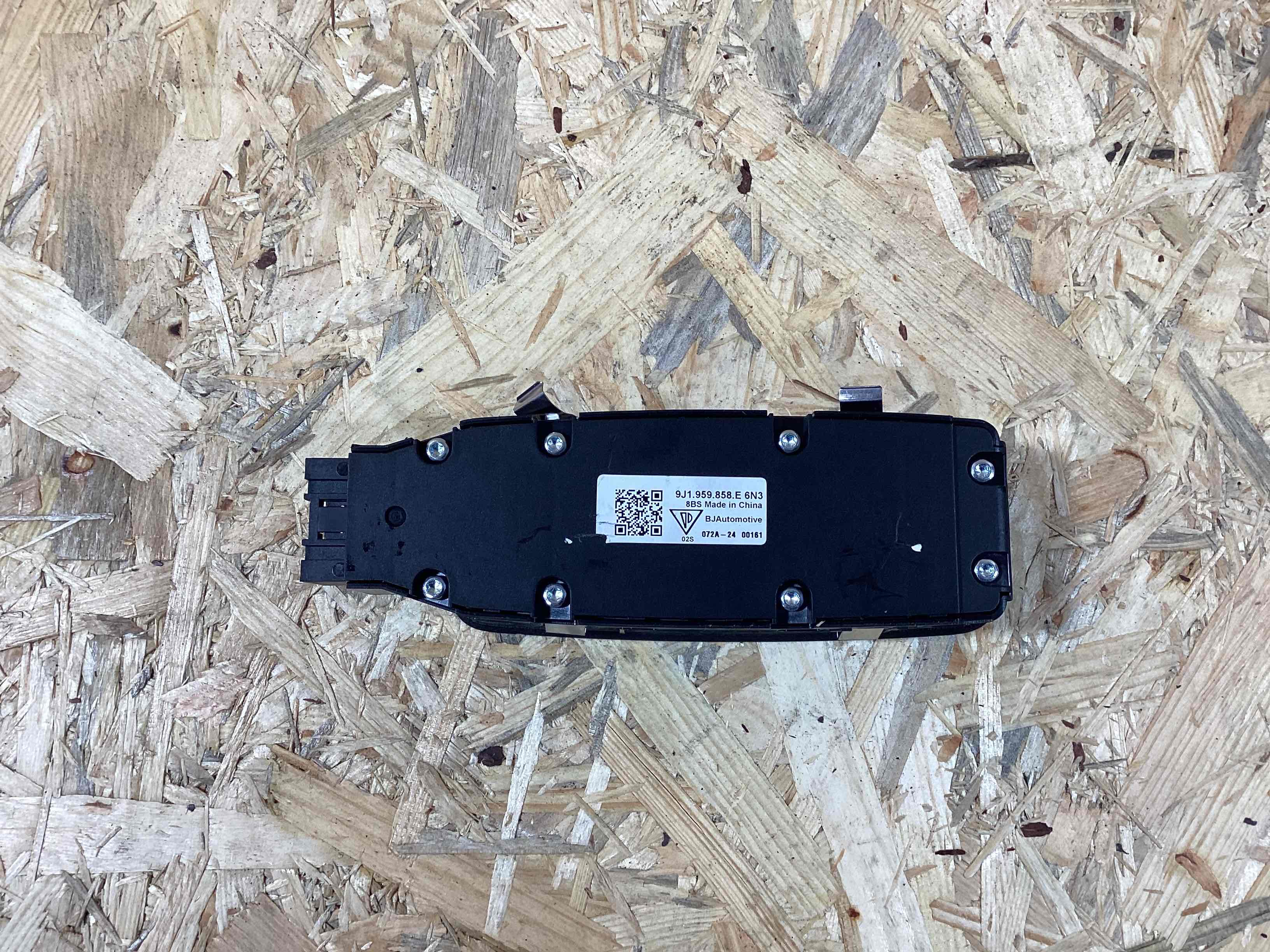 Кнопки (другое), блоки кнопок Porsche Taycan 250326-125