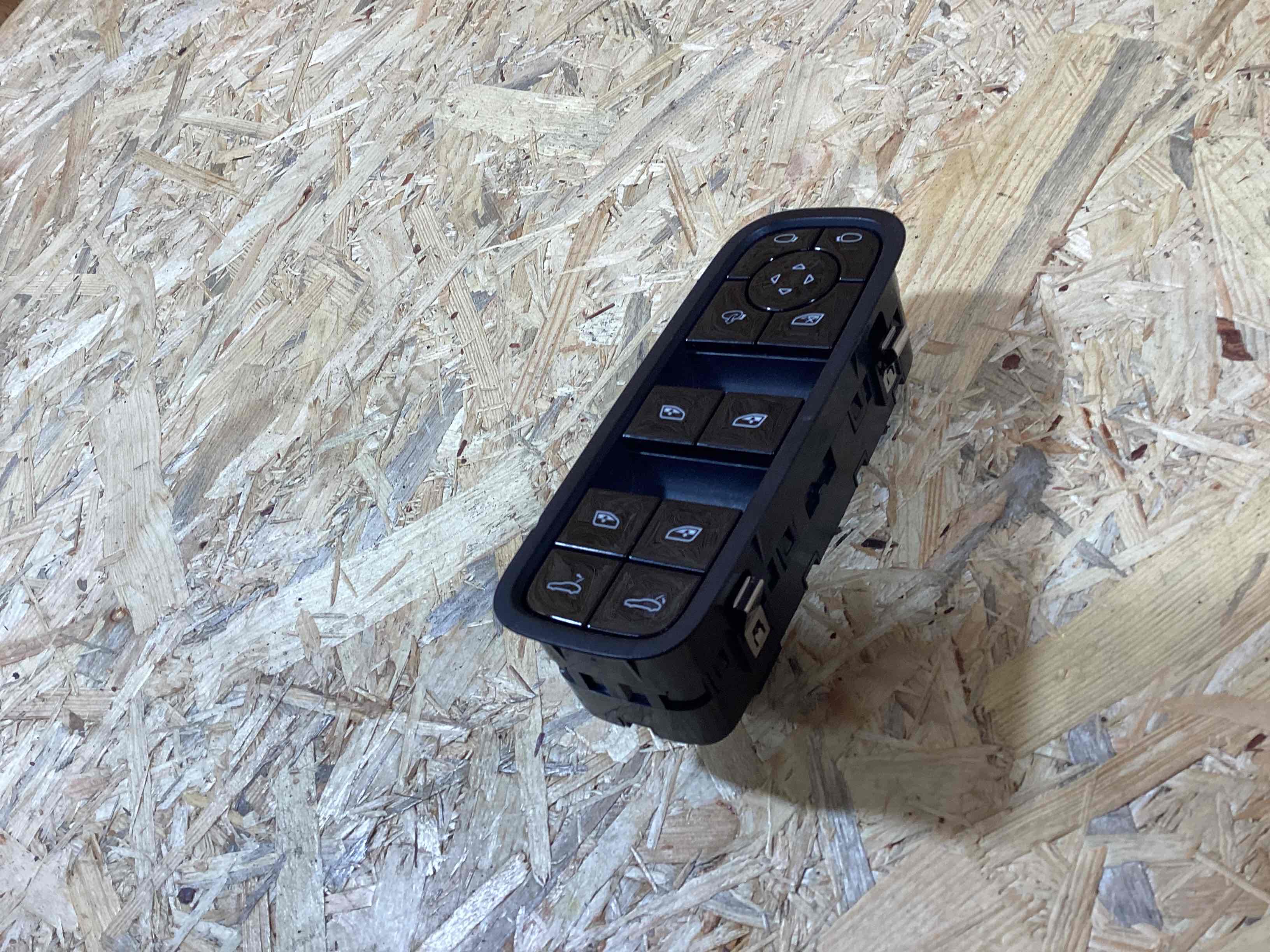 Кнопки (другое), блоки кнопок Porsche Panamera 250326-126