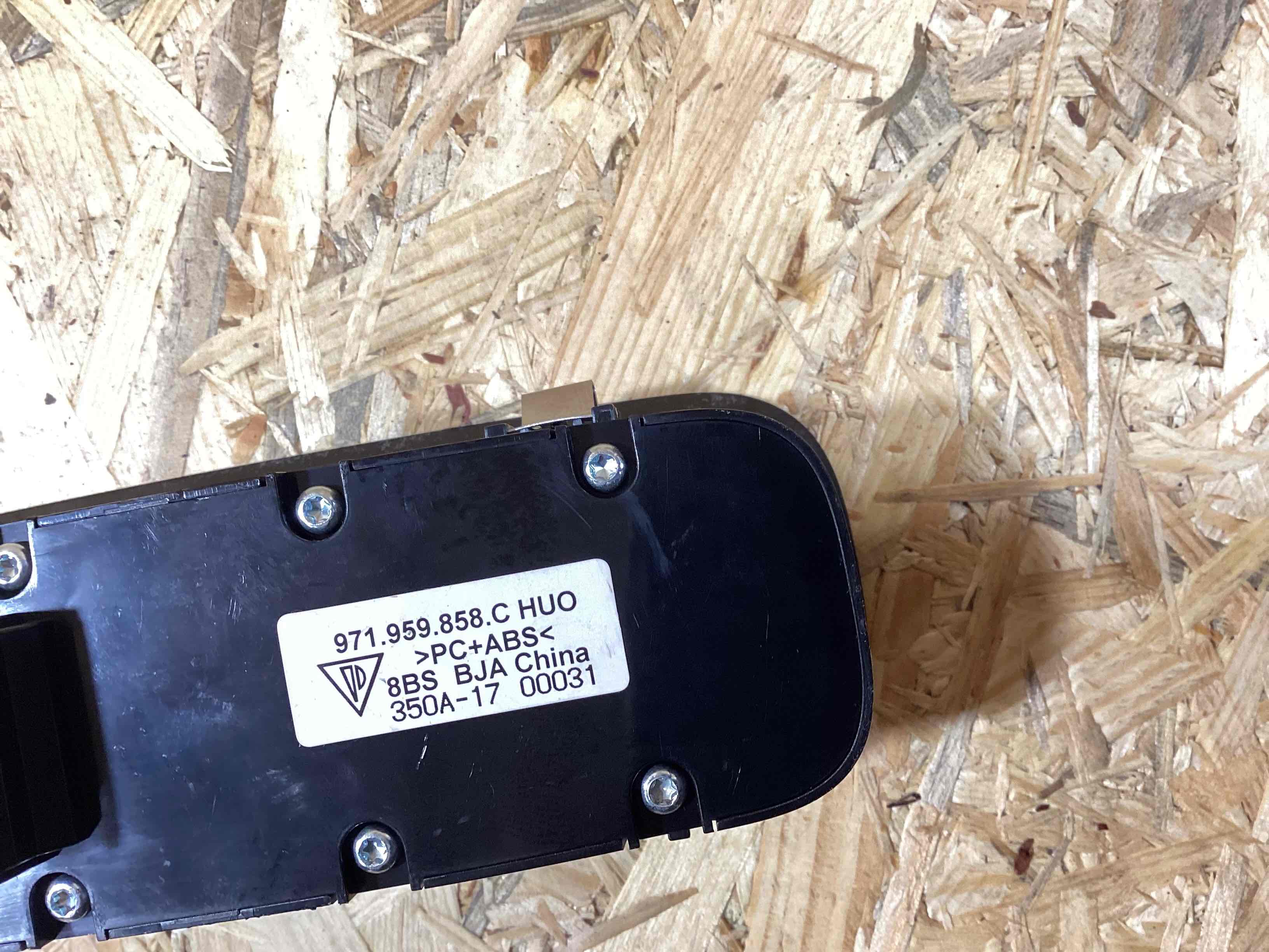 Кнопки (другое), блоки кнопок Porsche Panamera 250326-126