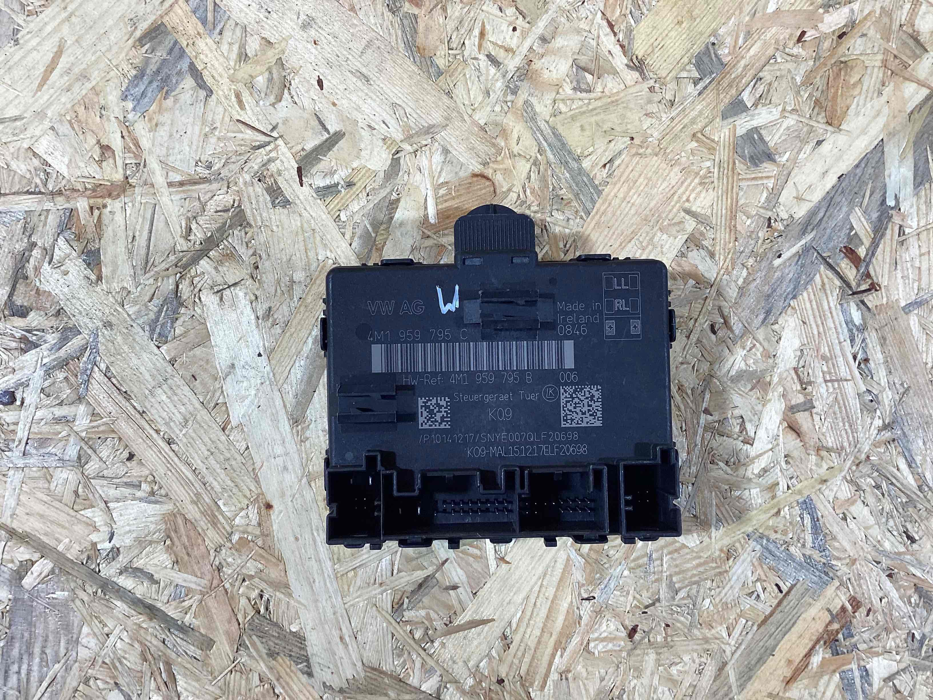 Блок управления (другие) Porsche Panamera 250326-127