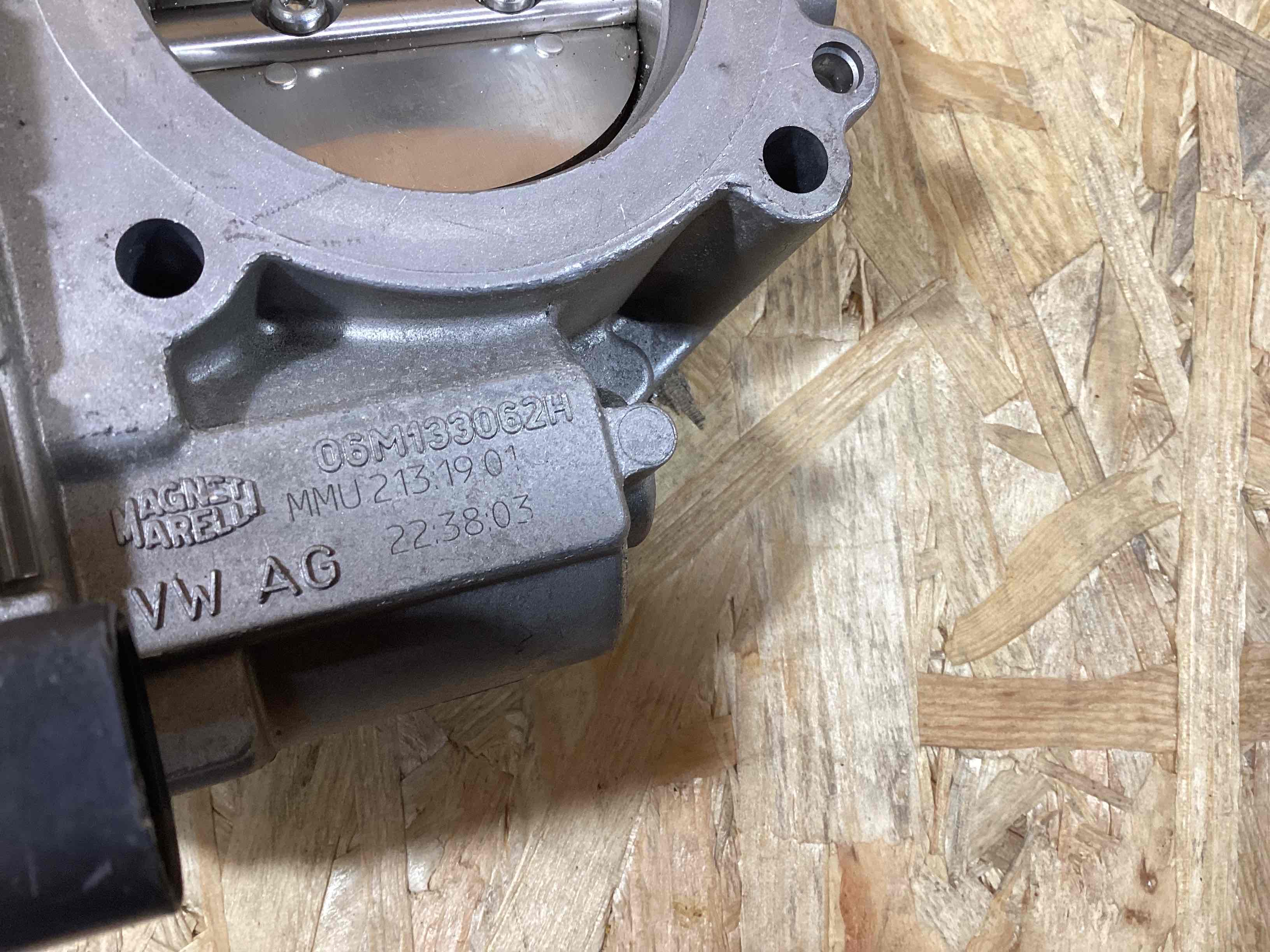 Заслонка дроссельная Porsche 911 250526-126