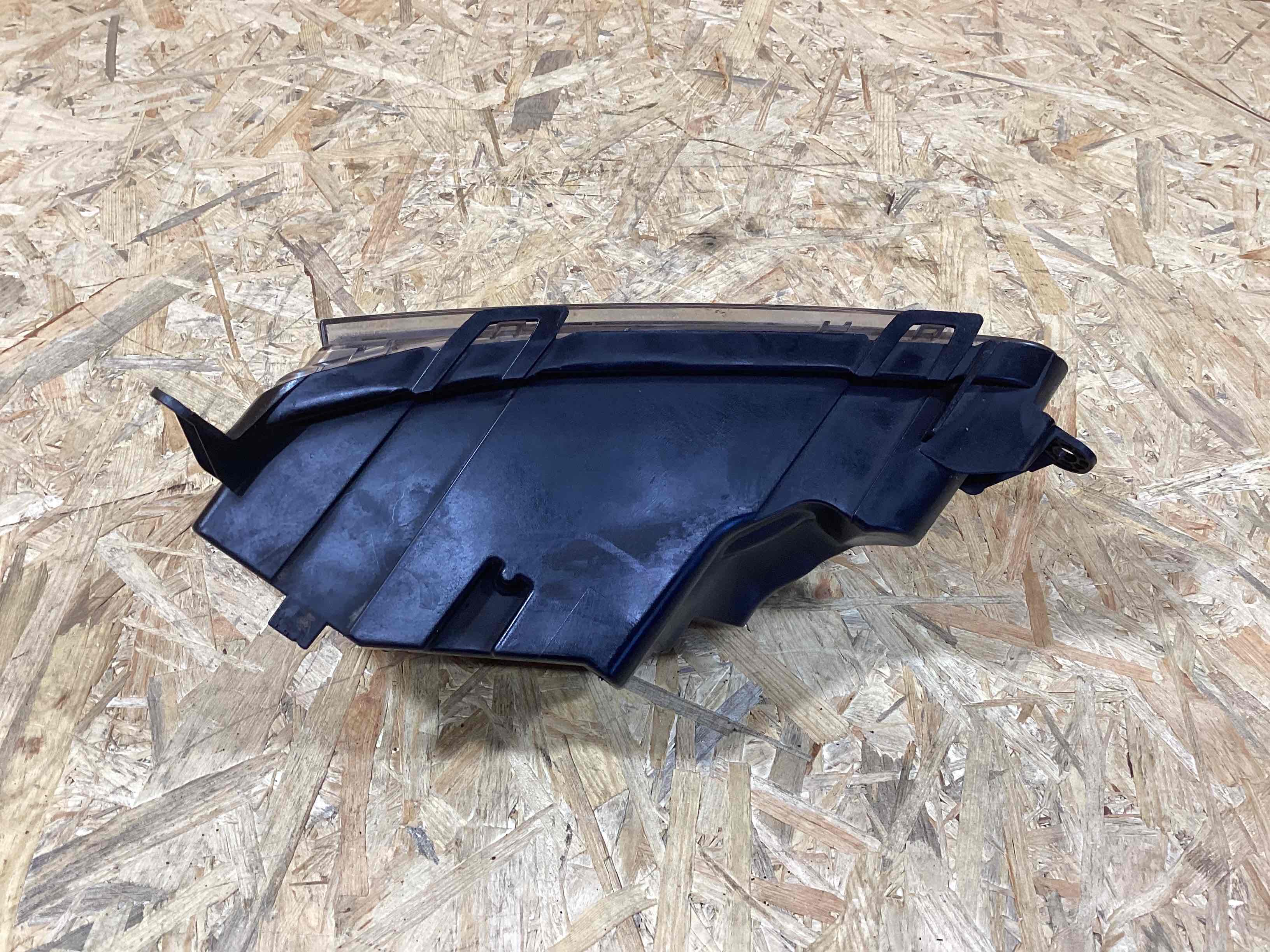 Фара противотуманная Porsche Macan 250526-134