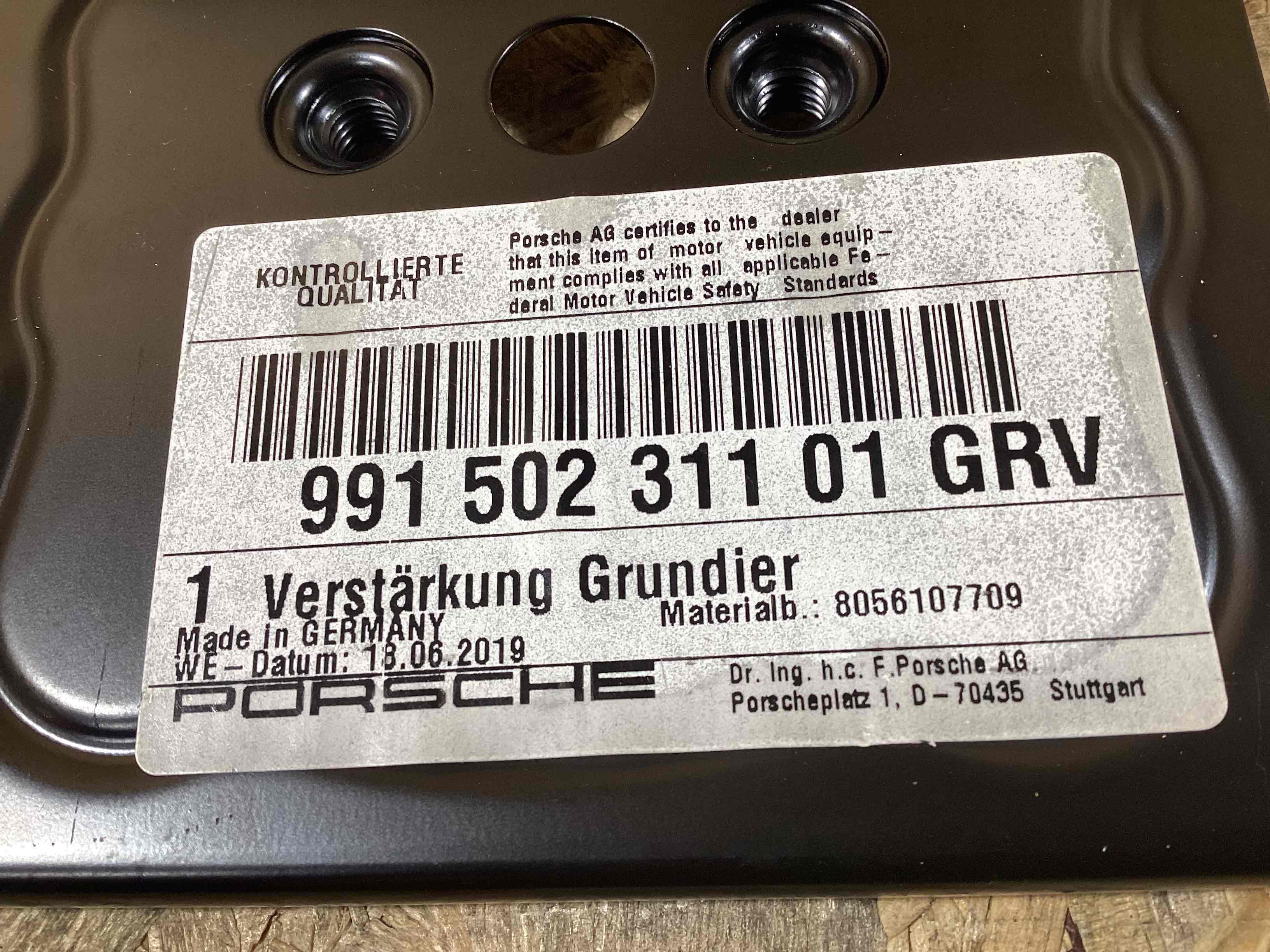 Кріплення, кронштейн Porsche 911 250926-120