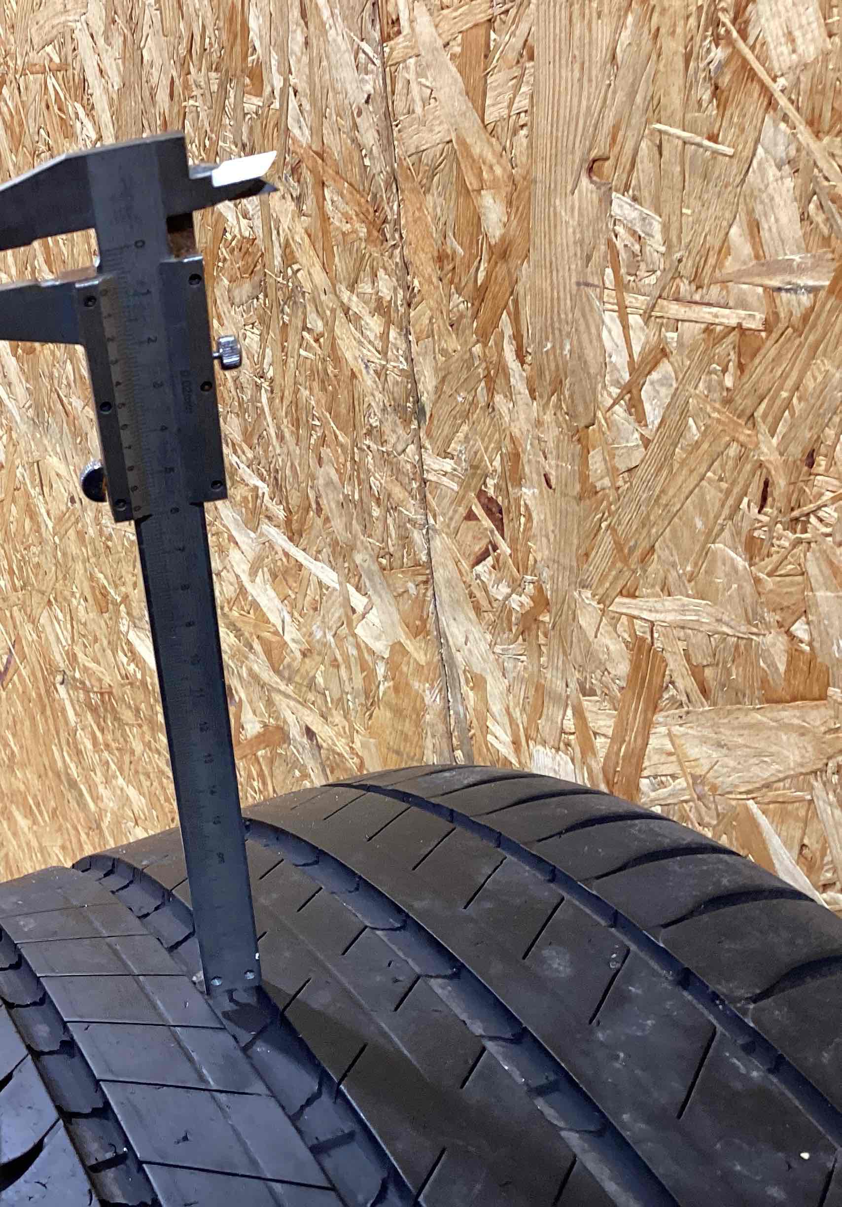 Колесо запасное, держатель, кронштейн, обшивка Porsche Macan 251125-101