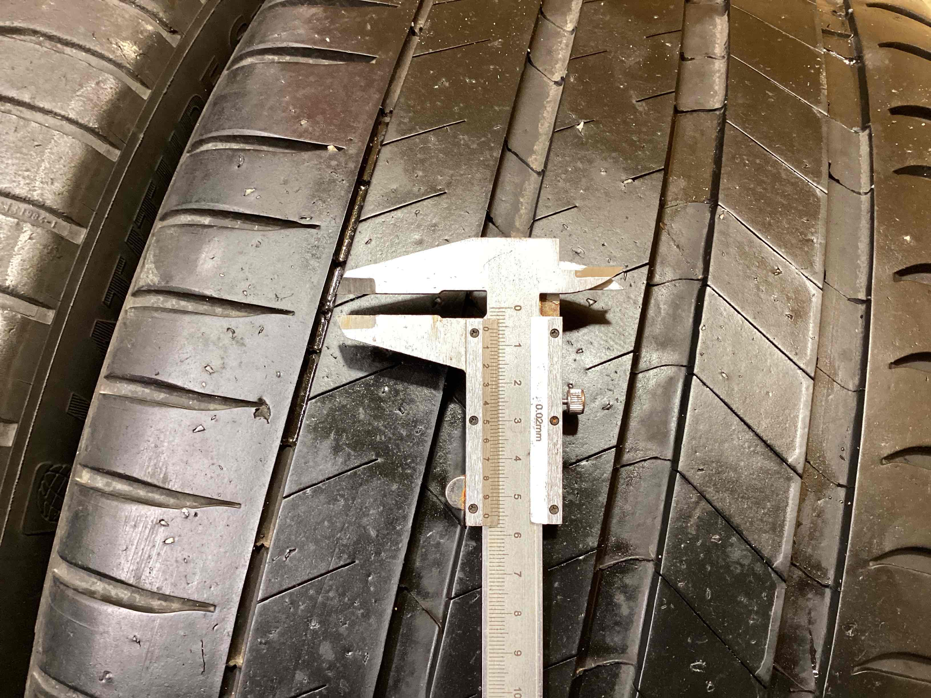 Колесо запасное, держатель, кронштейн, обшивка Porsche Macan 251125-101