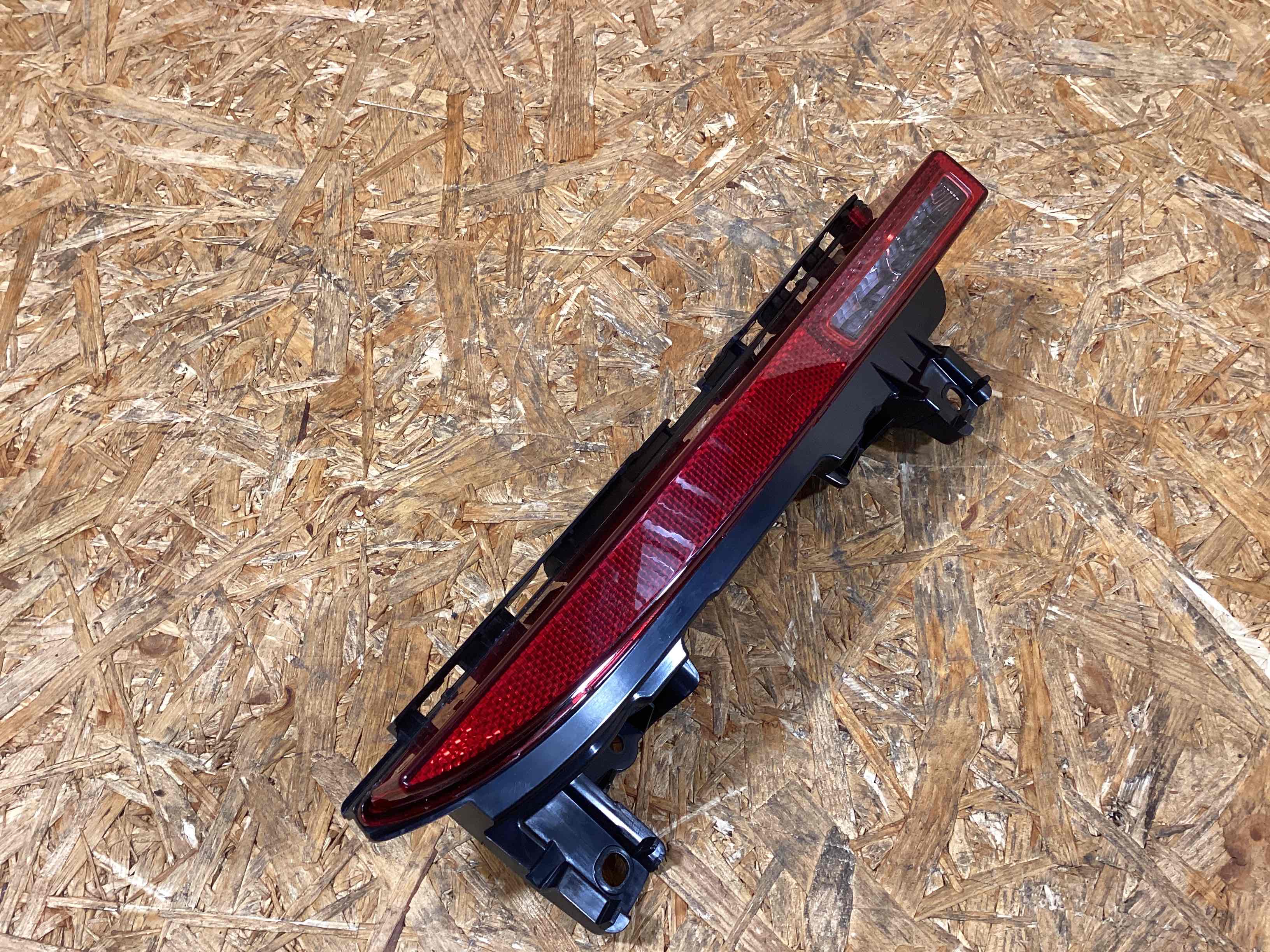 Фара противотуманная Porsche Macan 251125-105