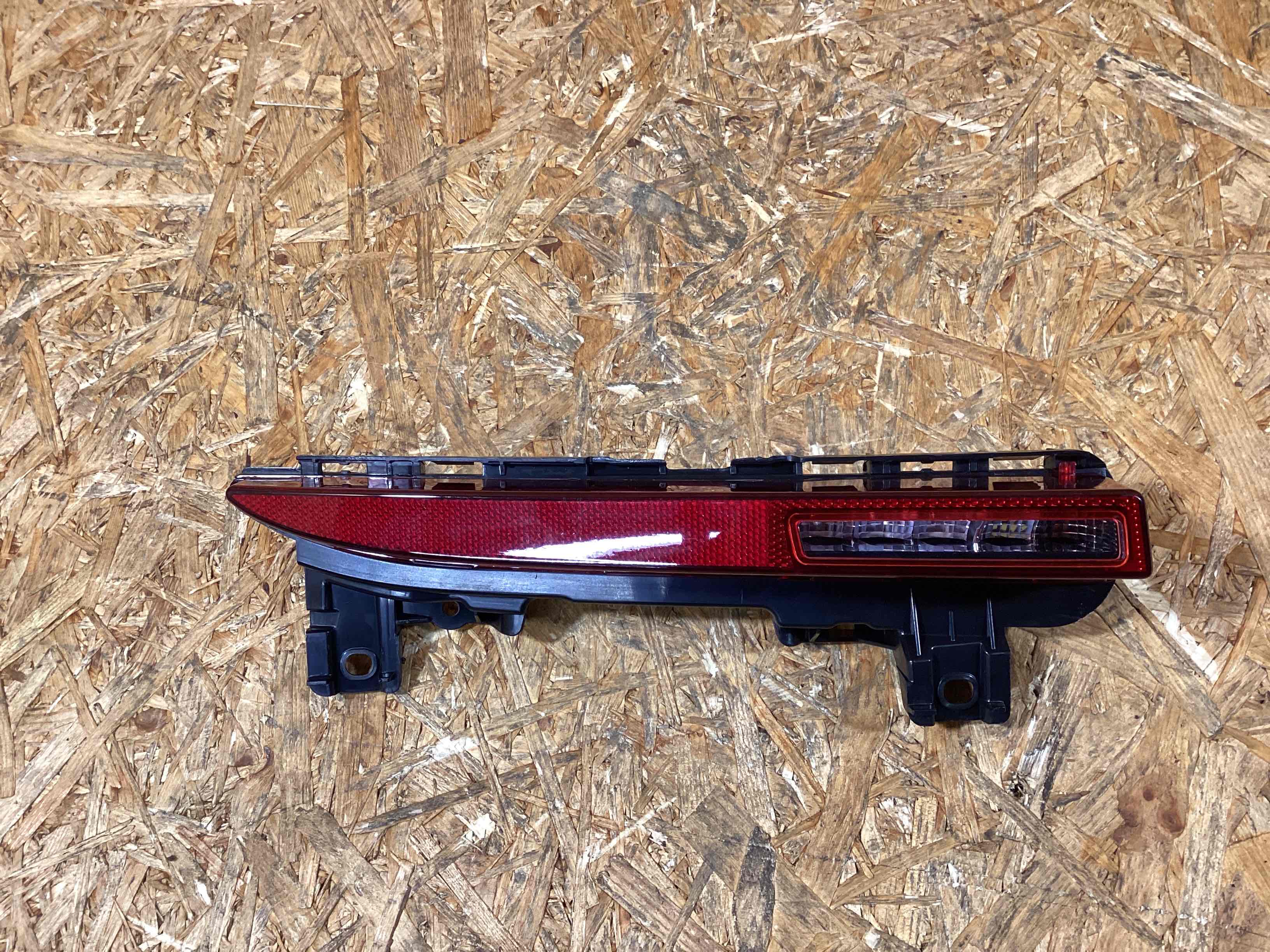 Фара противотуманная Porsche Macan 251125-105