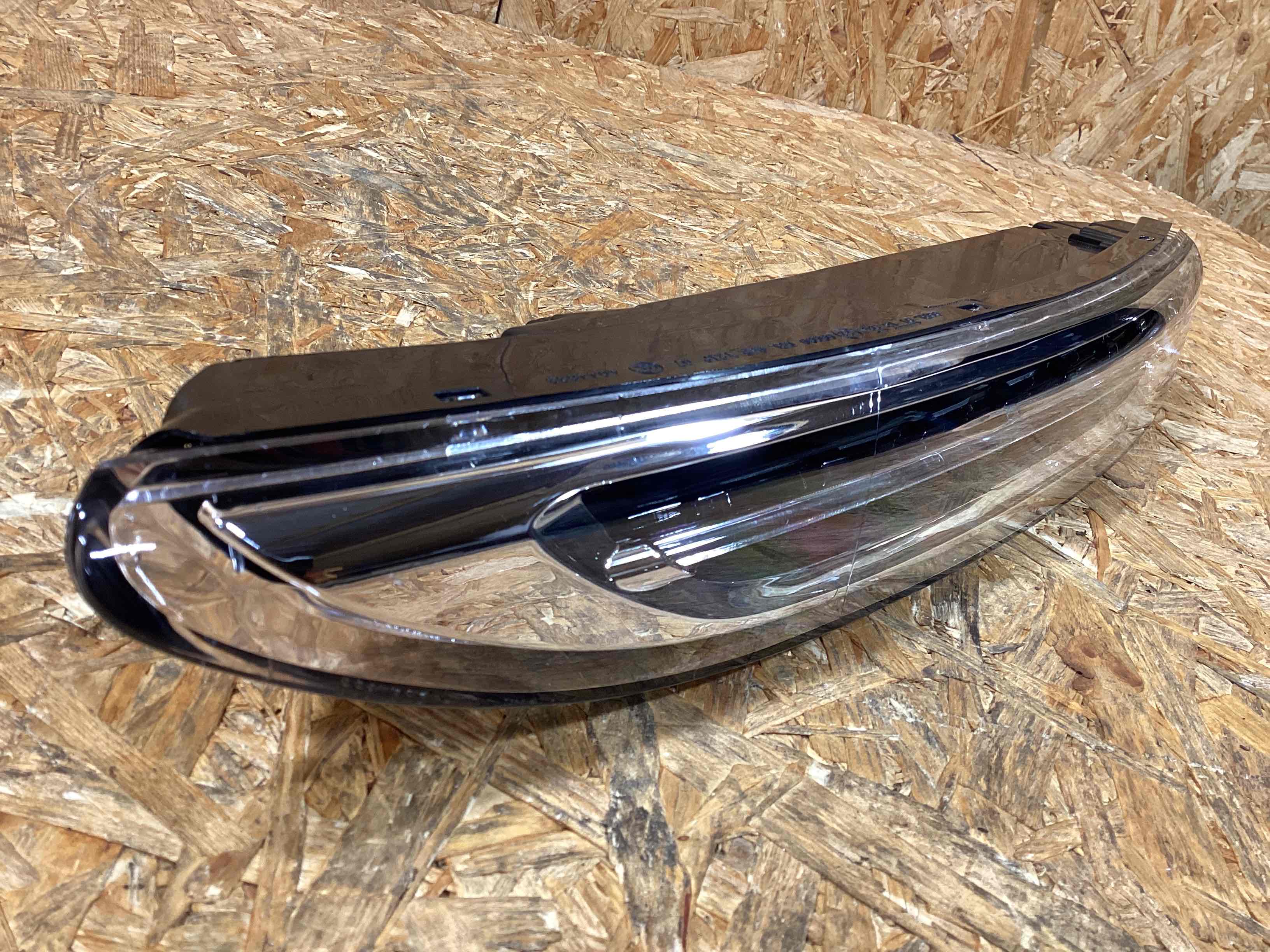 Фара противотуманная Porsche Cayenne 251125-107