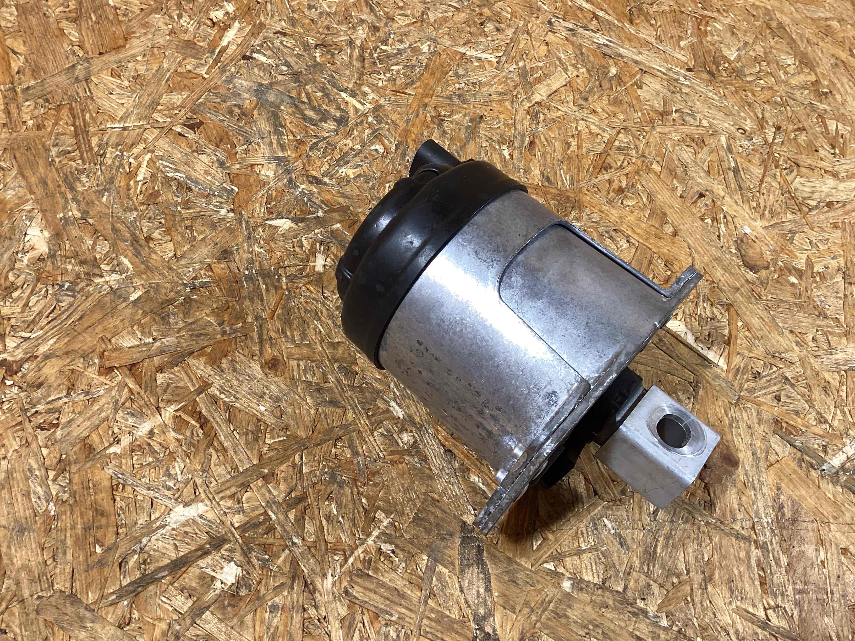 Подушка крепления двигателя Porsche 911 251125-110