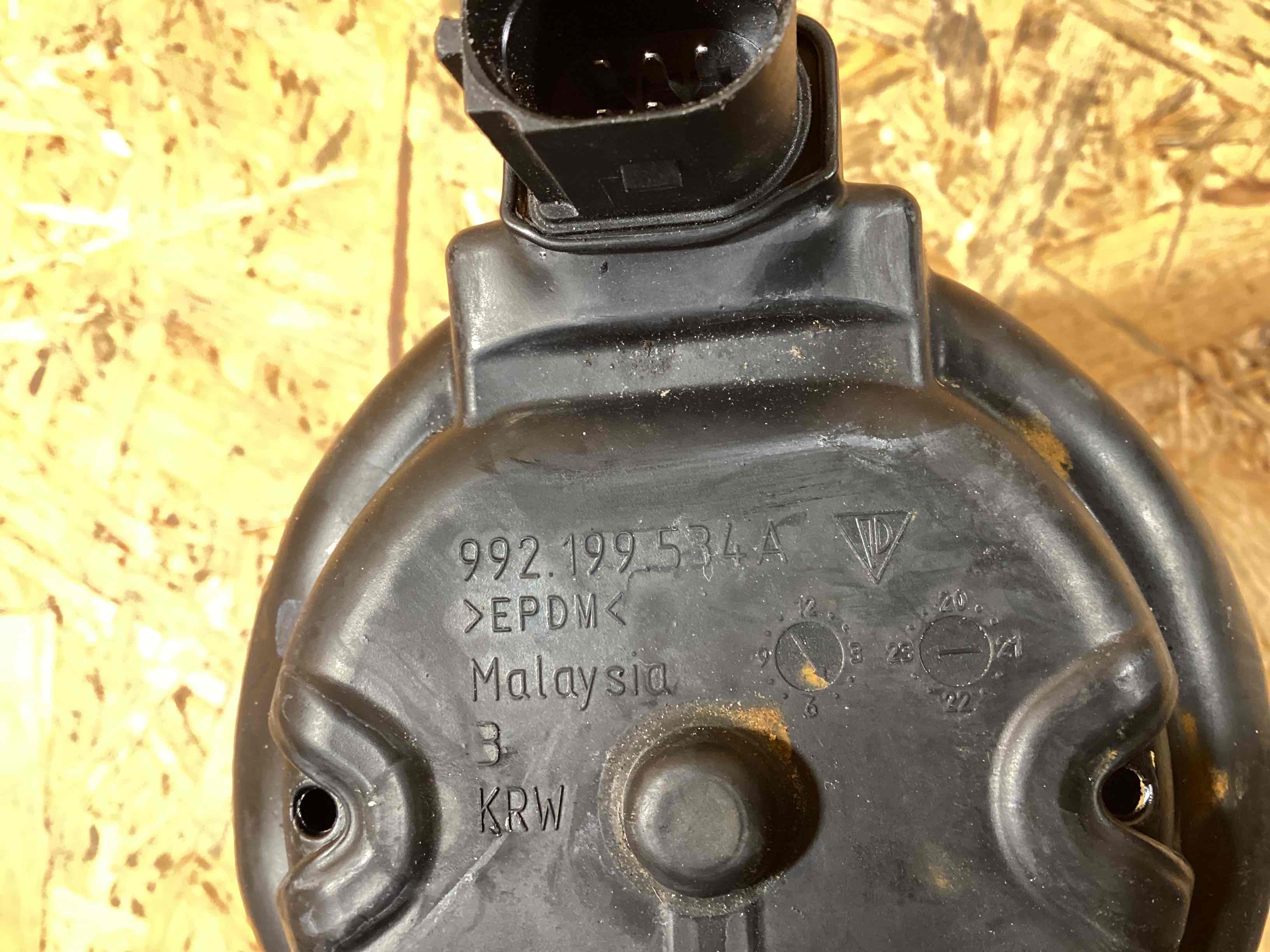 Подушка крепления двигателя Porsche 911 251125-110