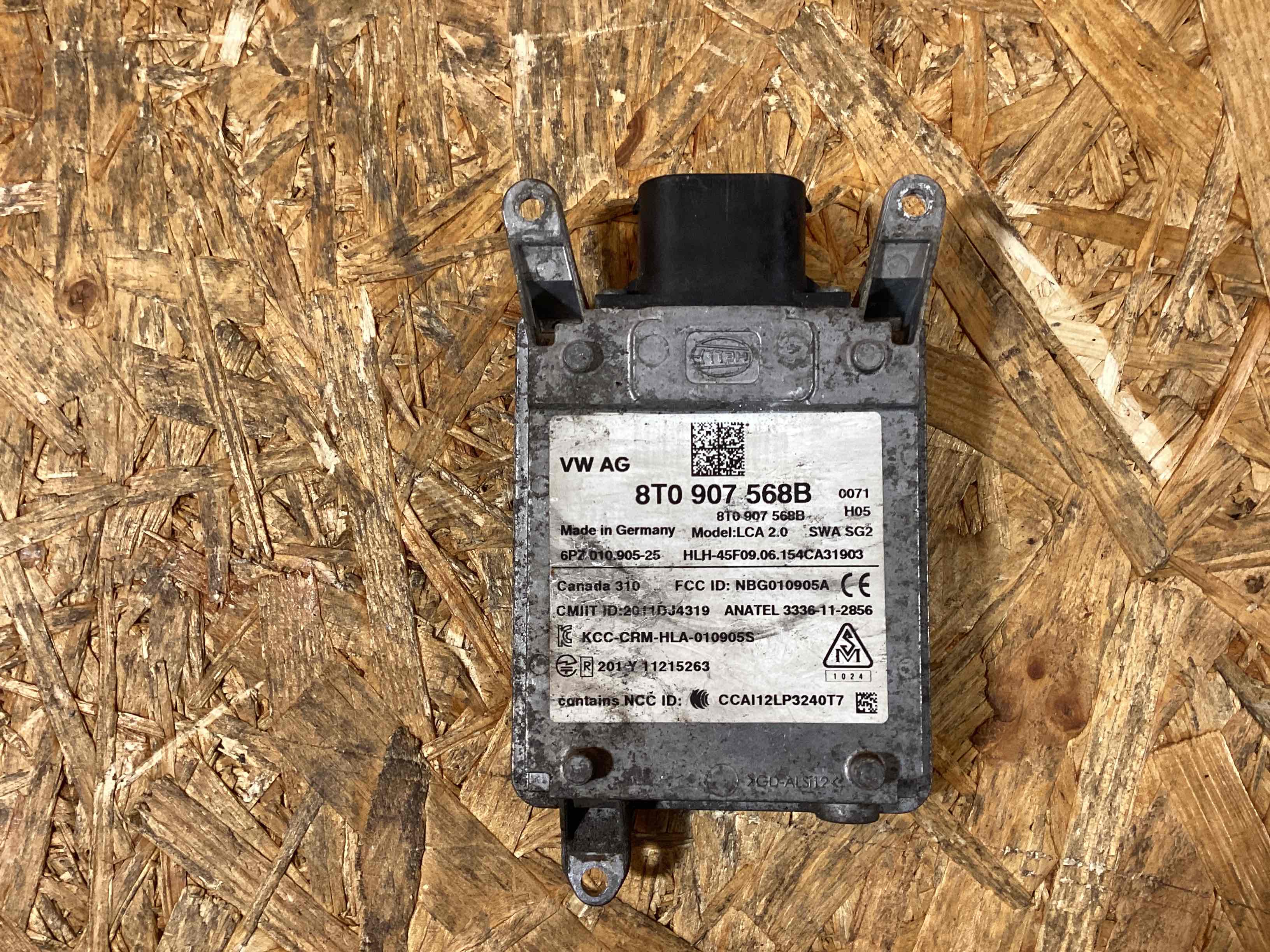 Активный круиз-контроль Porsche Macan 251125-114