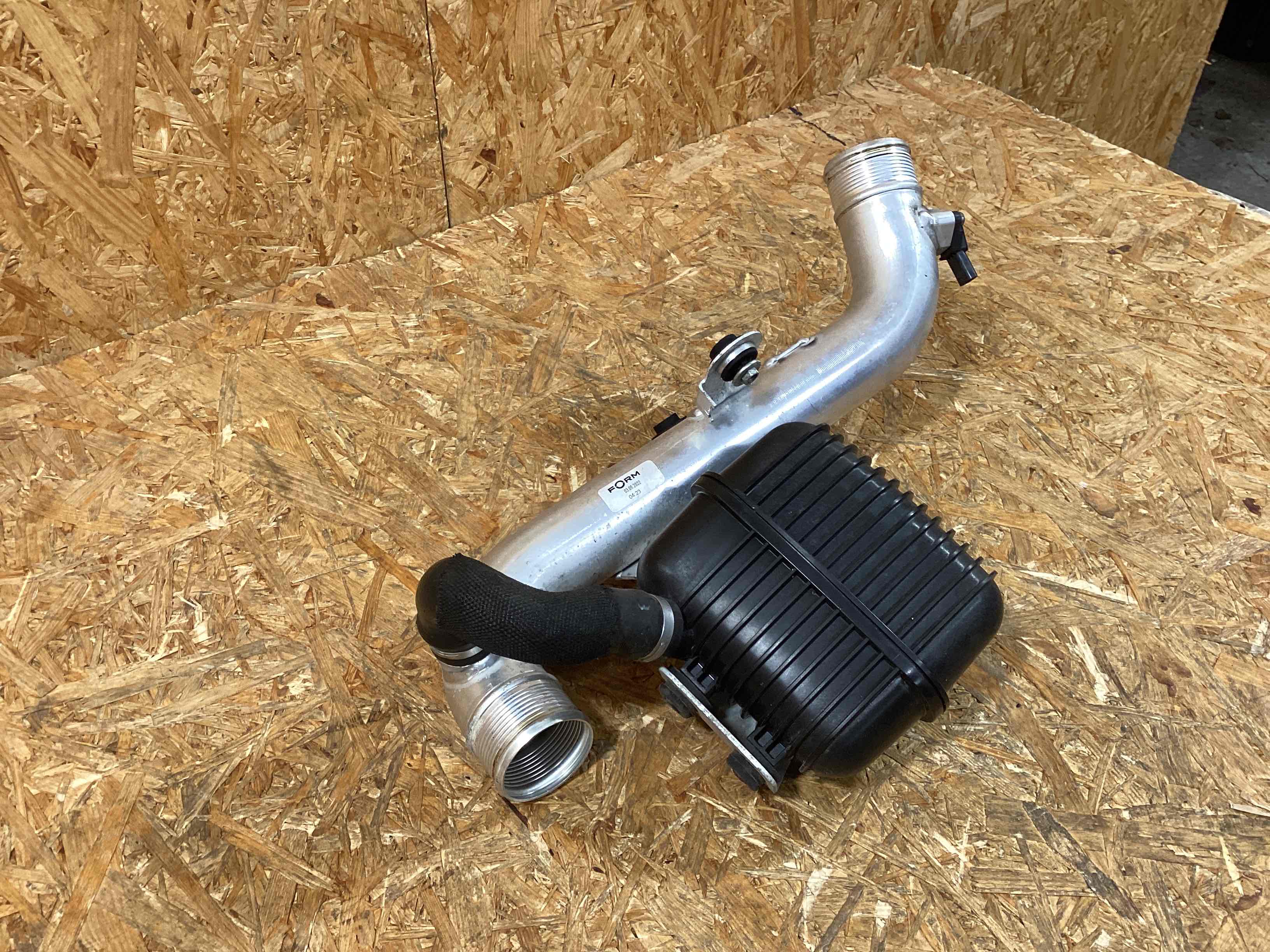 Патрубок Porsche Macan 260126-102