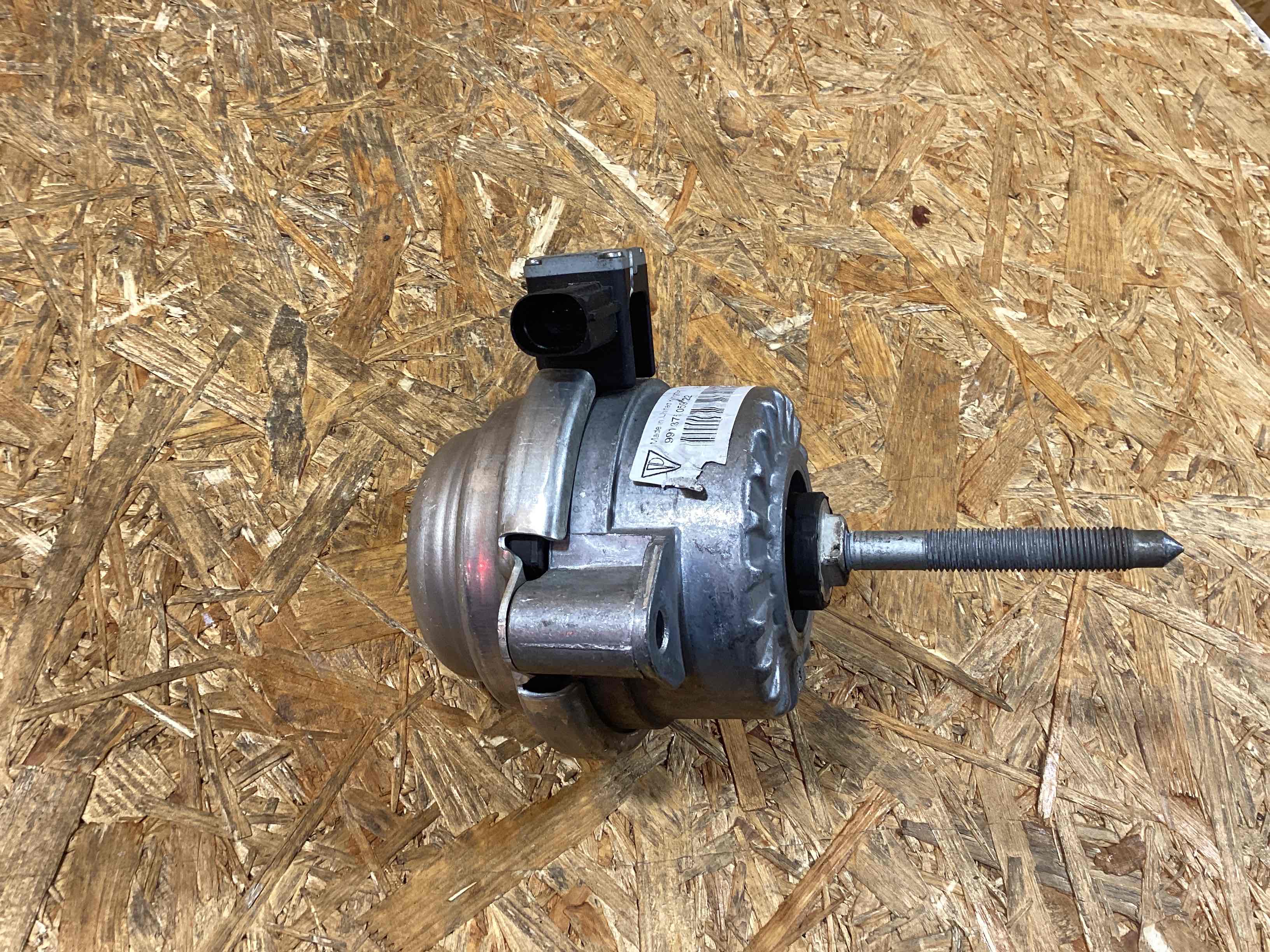 Подушка крепления двигателя Porsche 911 260126-104