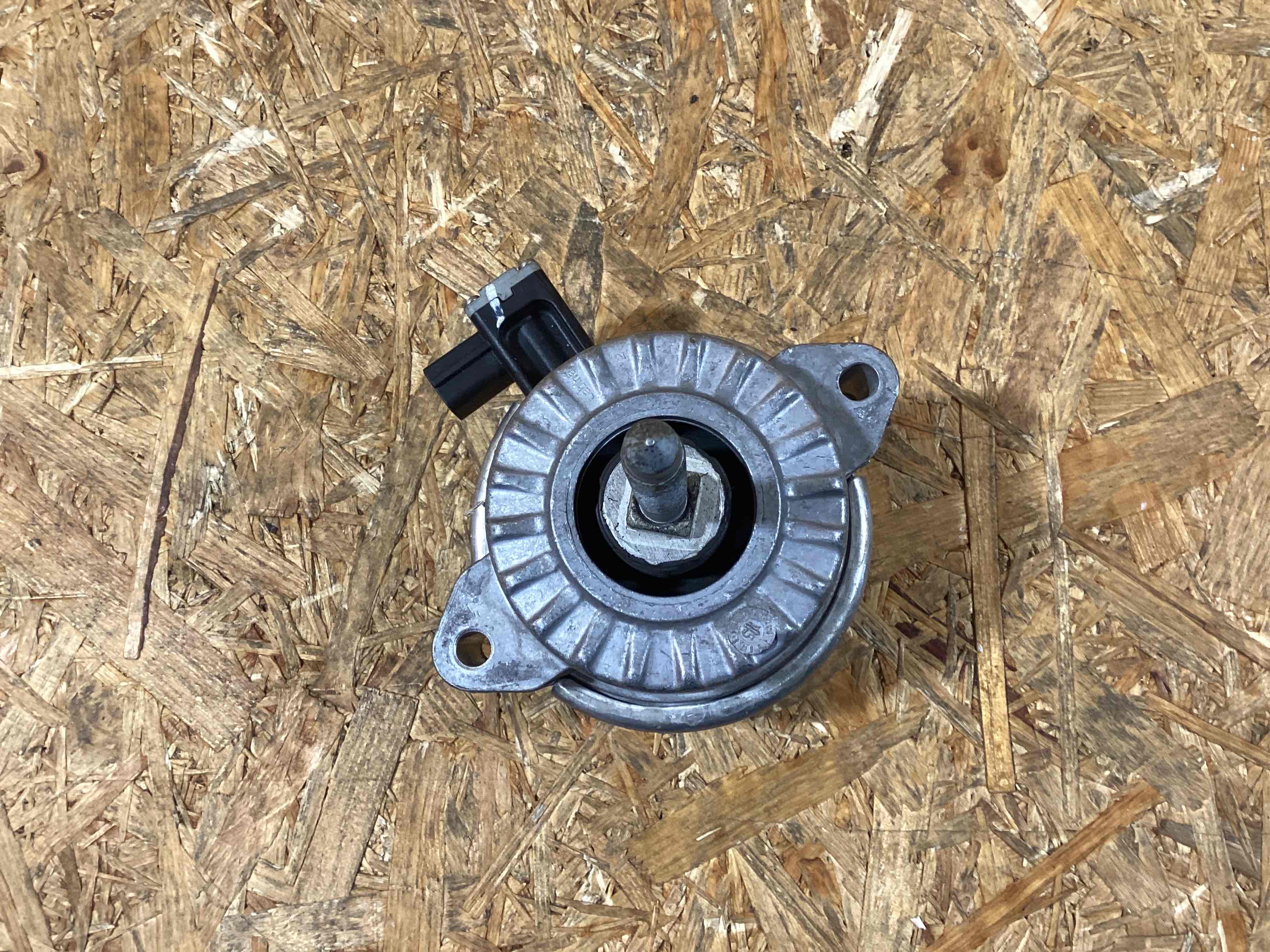 Подушка крепления двигателя Porsche 911 260126-104