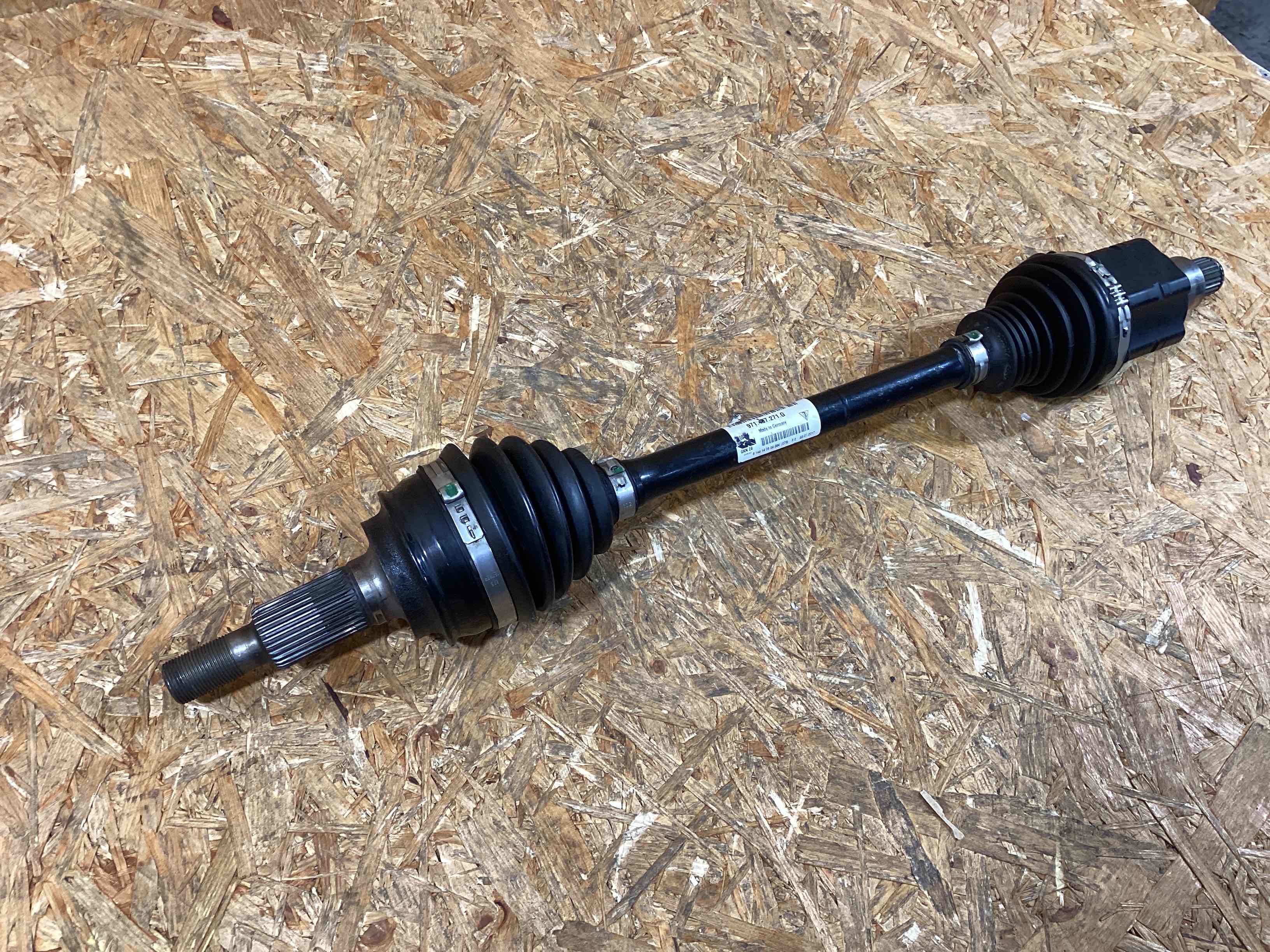 Полуось (приводной вал) Porsche Panamera 260126-106