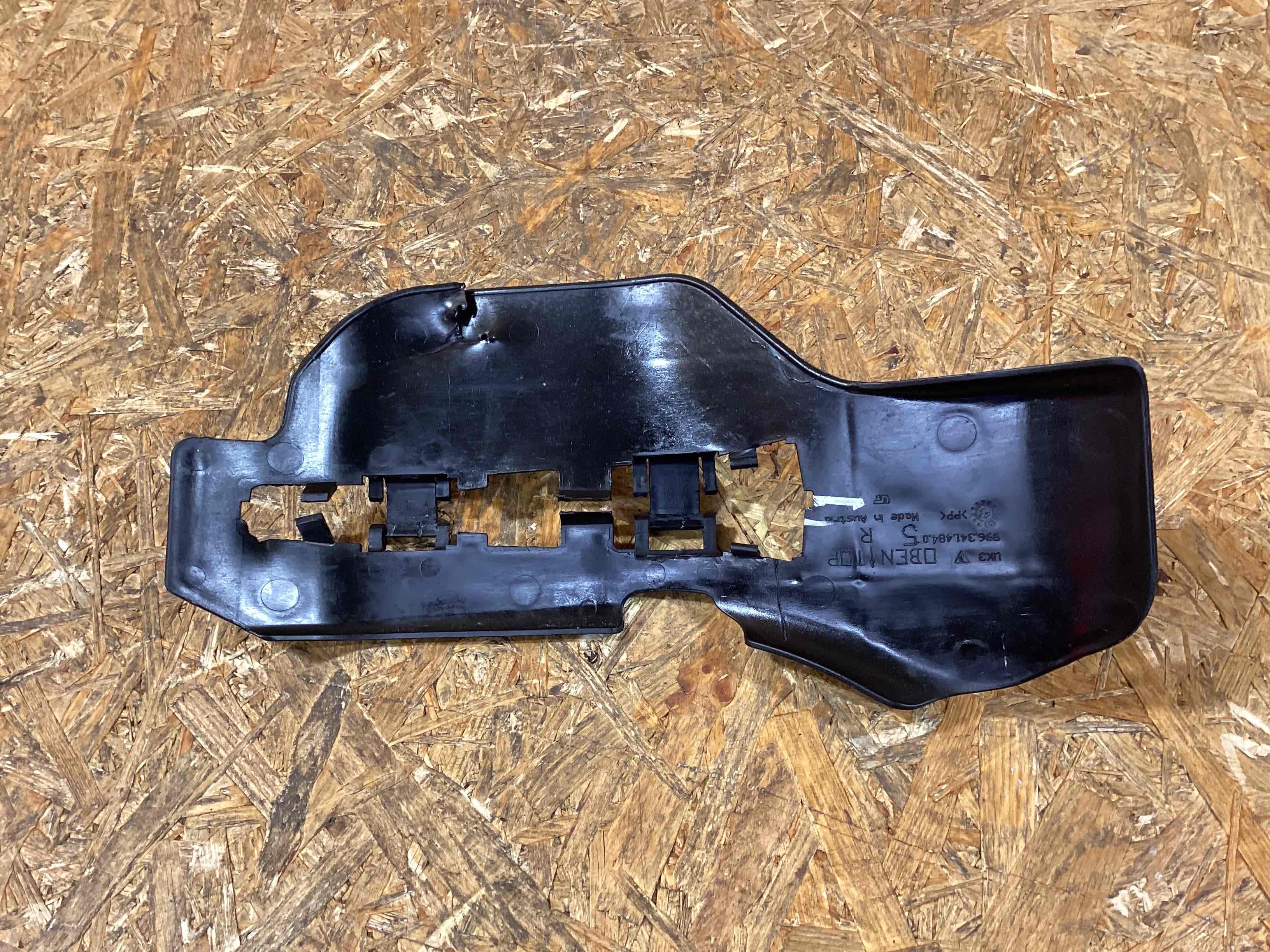 Брызговик Porsche 911 260226-102