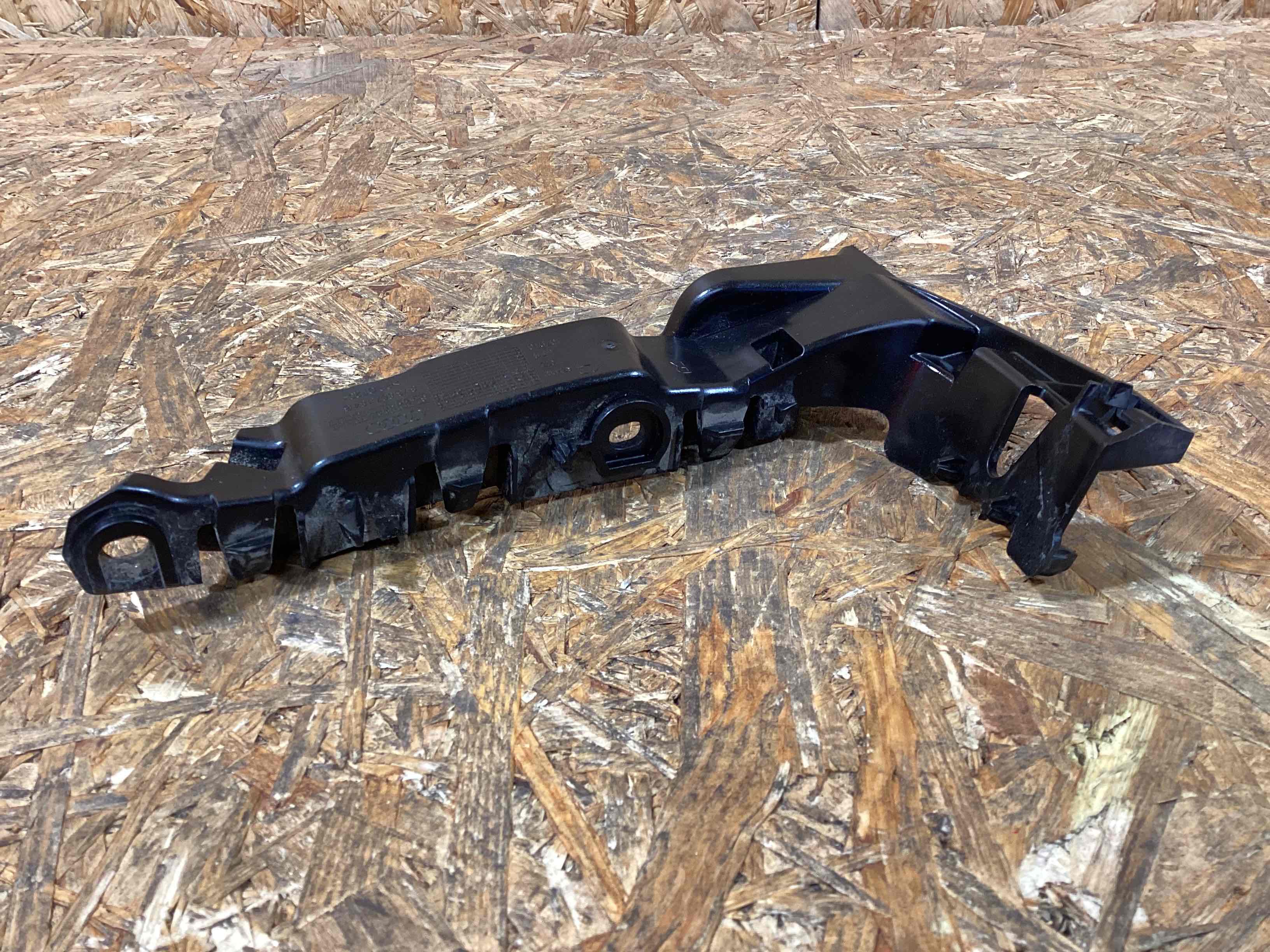 Крепление, кронштейн Audi A3 260226-104