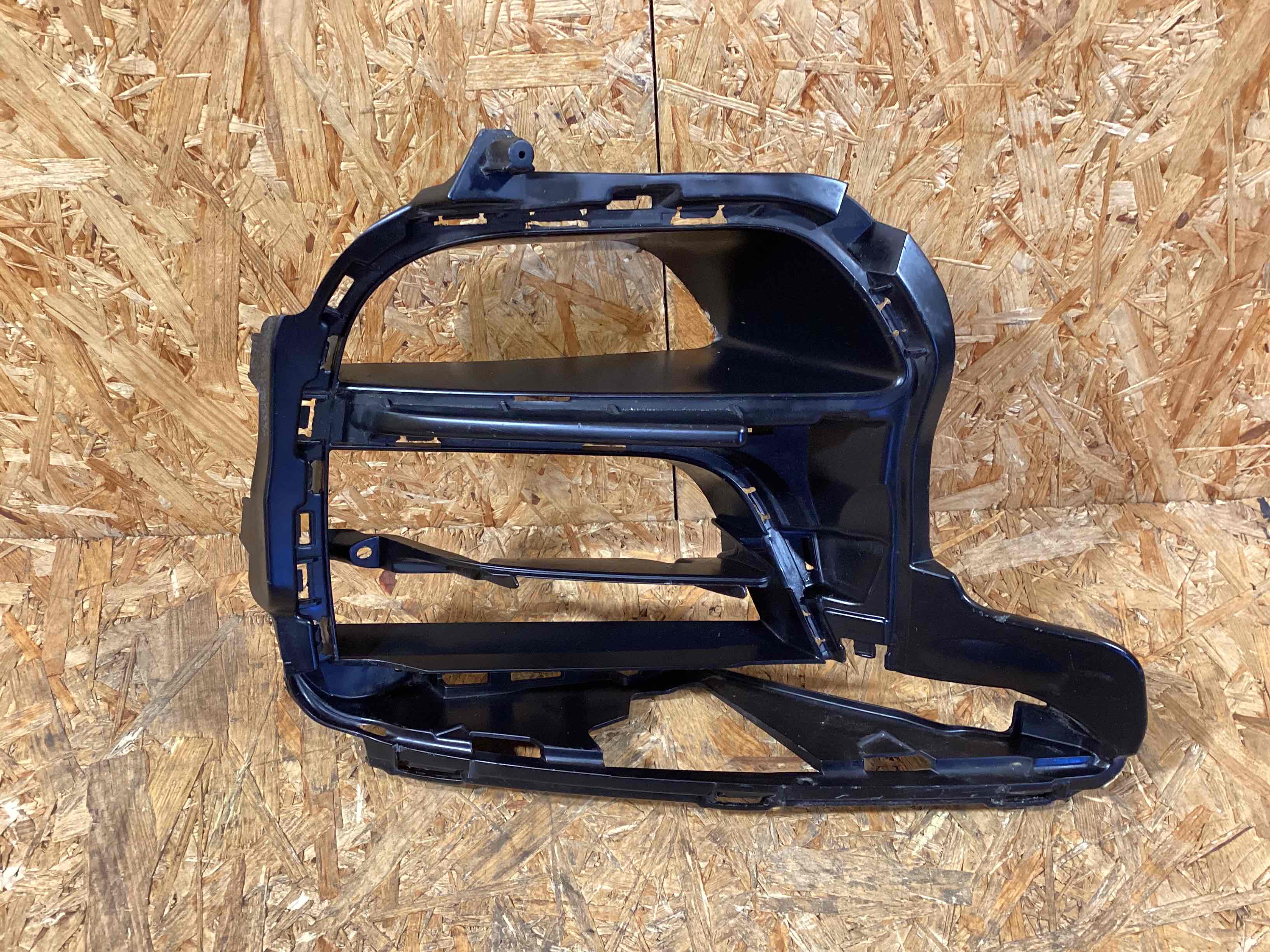 Заглушка, вставка (решетка) в бампер Porsche Macan 260226-107