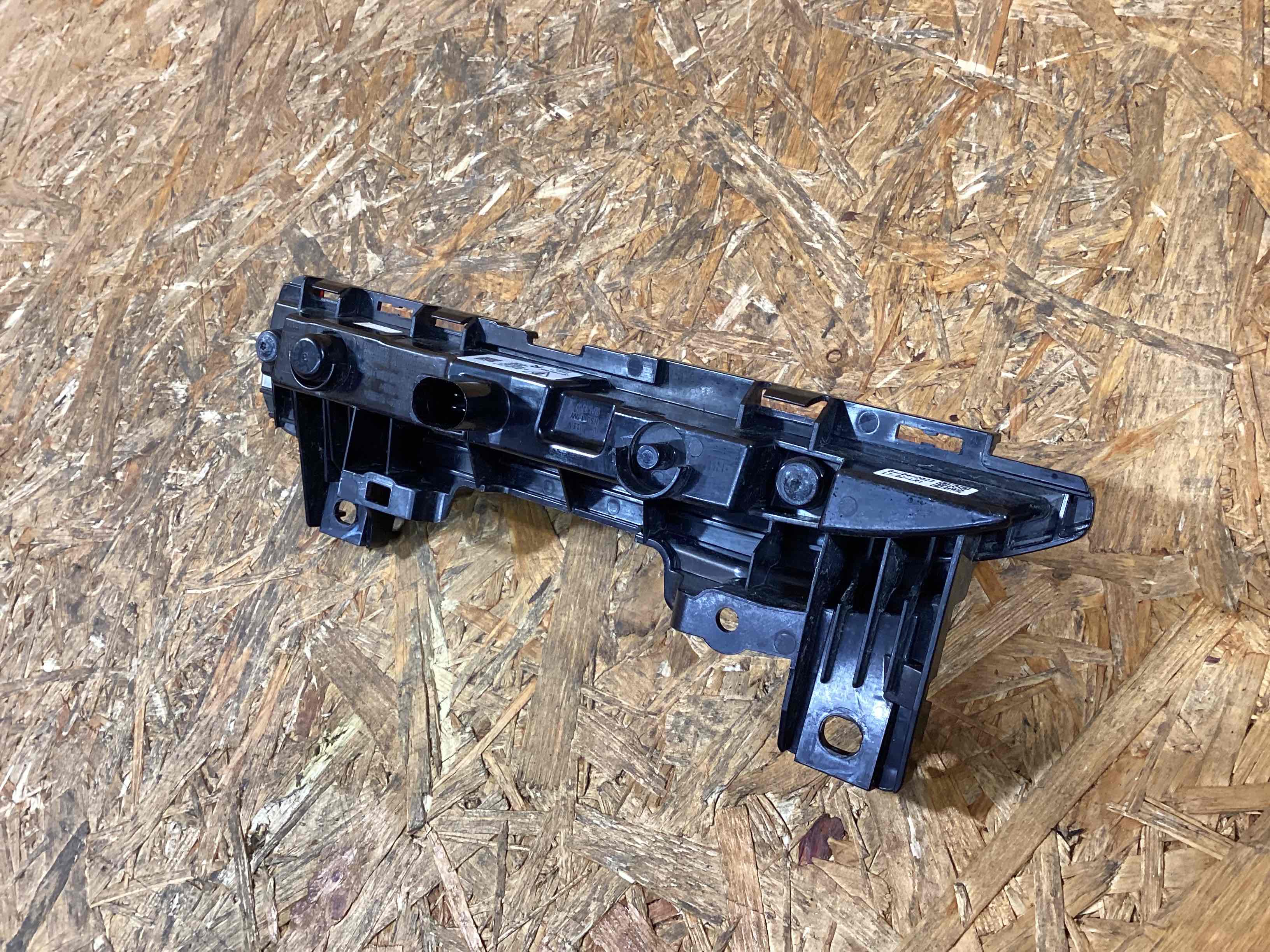 Фара противотуманная Porsche Macan 260226-112