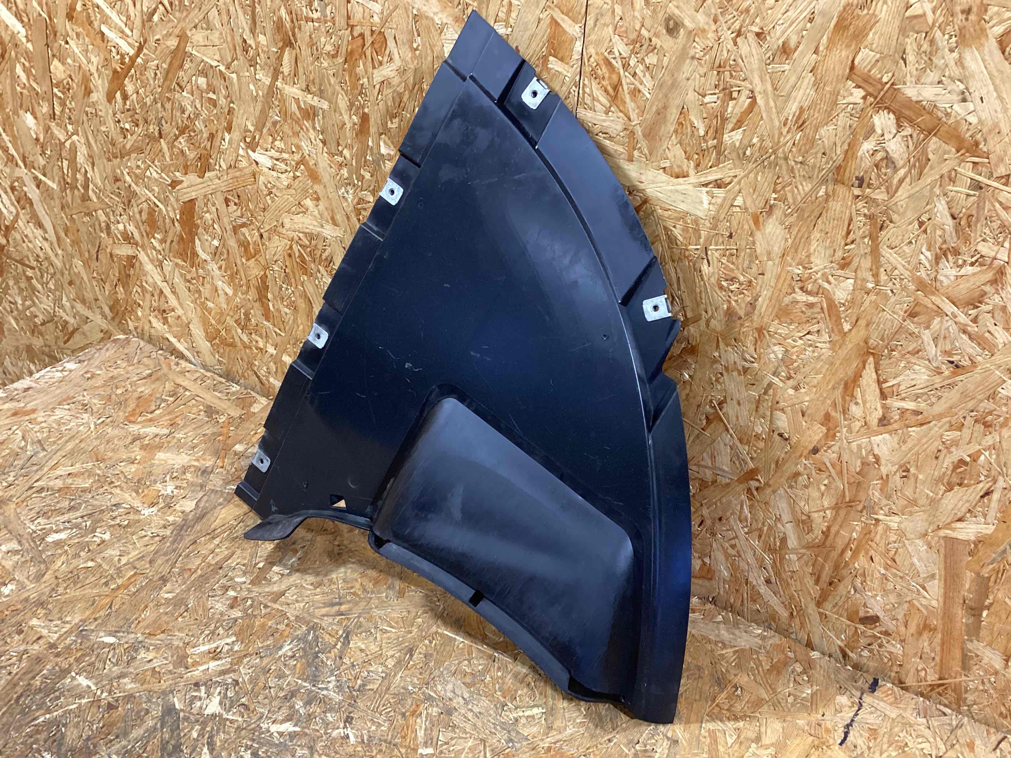 Защита арок передняя левая (подкрылок) Porsche Taycan 260226-113