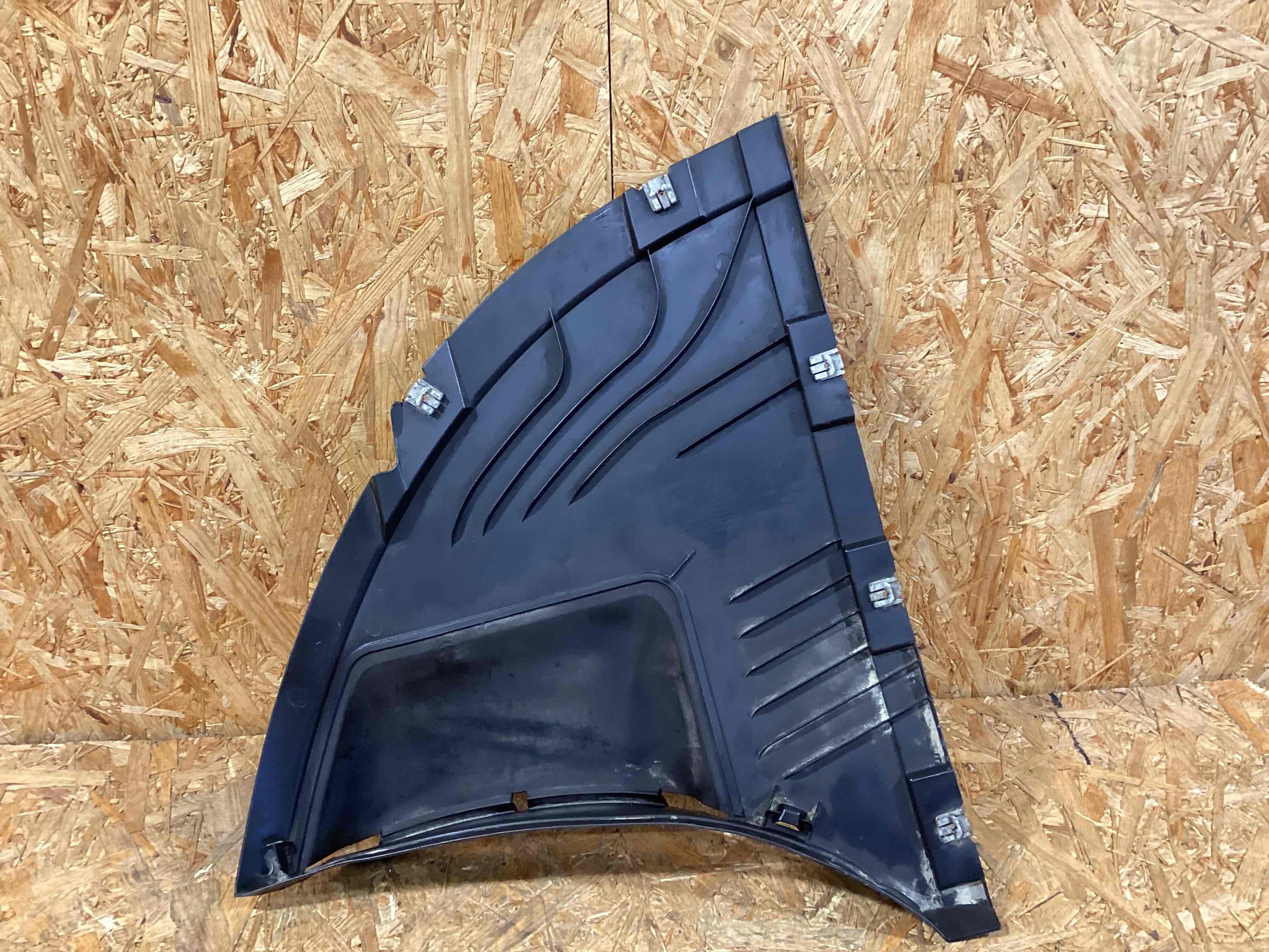 Защита арок передняя левая (подкрылок) Porsche Taycan 260226-113