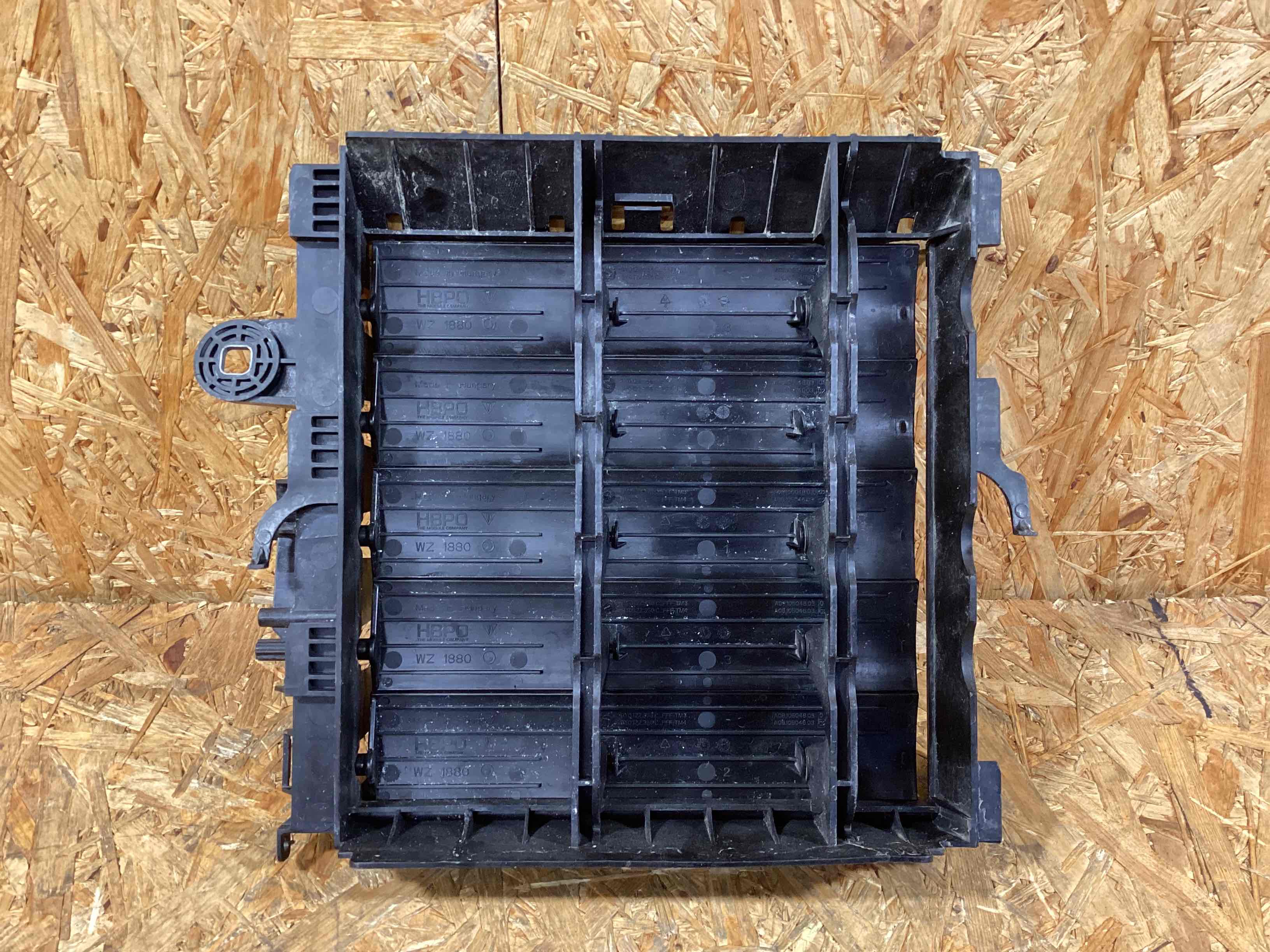 Жалюзи радиатора Porsche Cayenne 260226-115