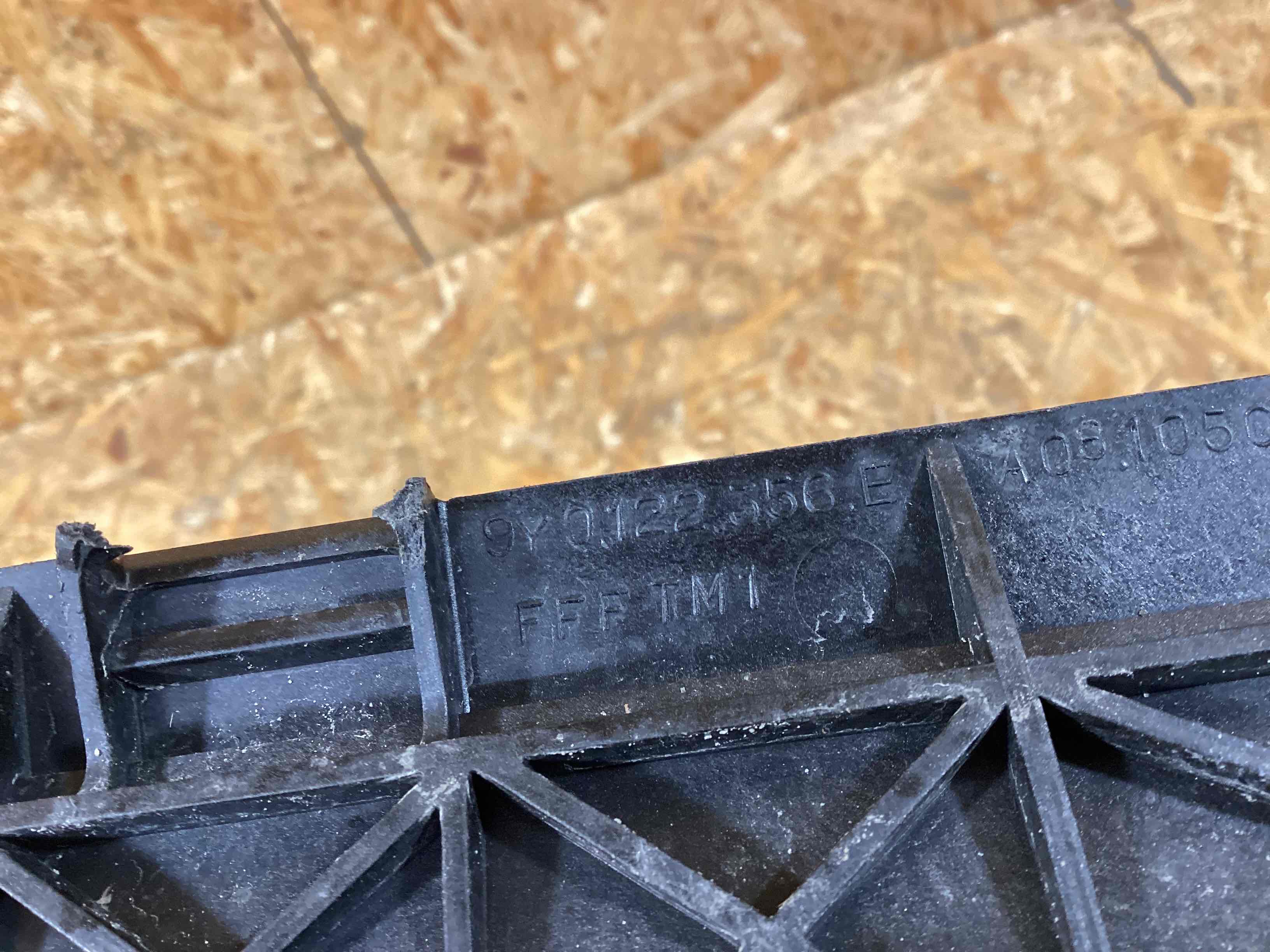 Жалюзи радиатора Porsche Cayenne 260226-115