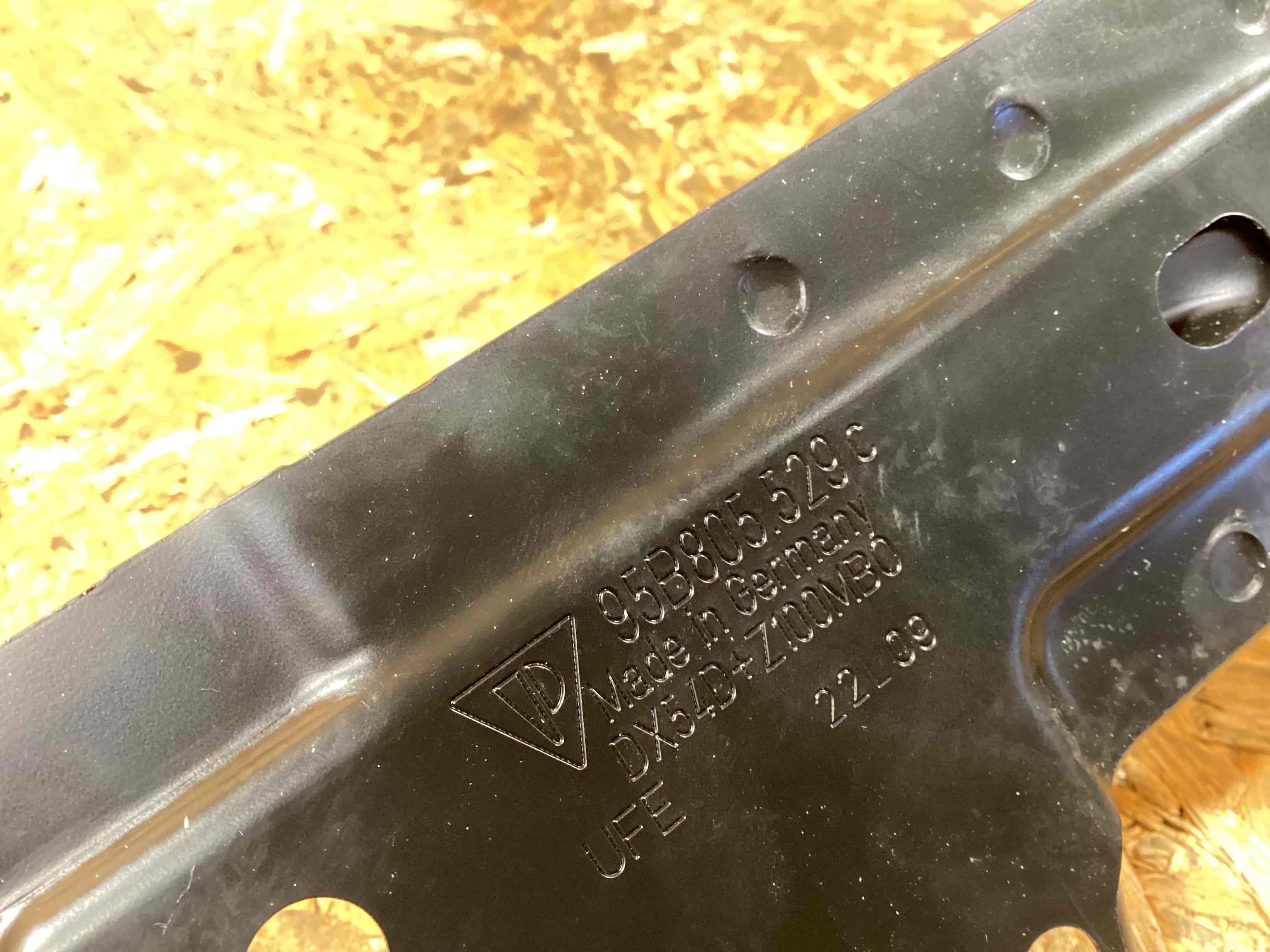 Лонжерон левый Porsche Macan 260226-116