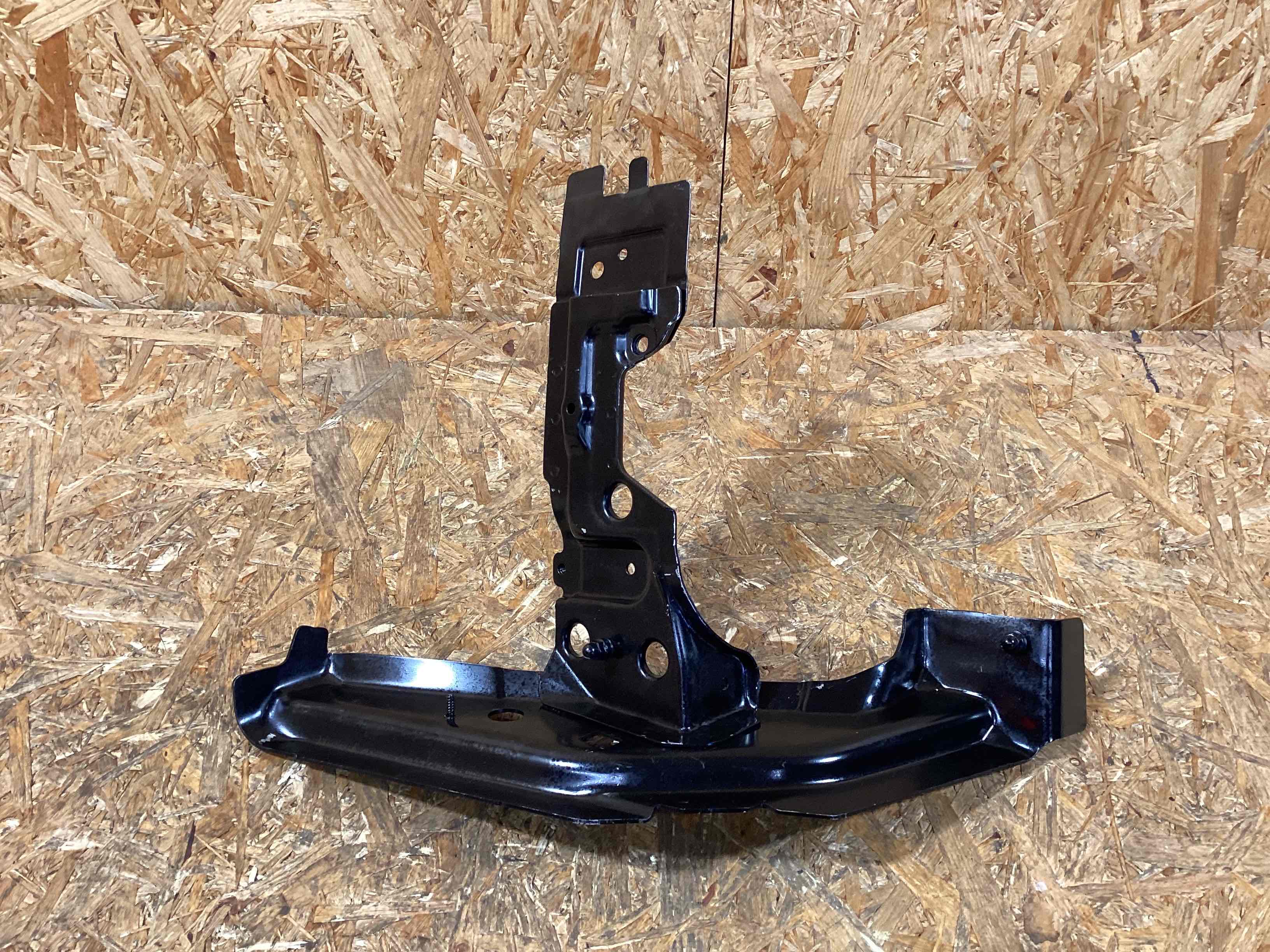 Лонжерон левый Porsche Macan 260226-116