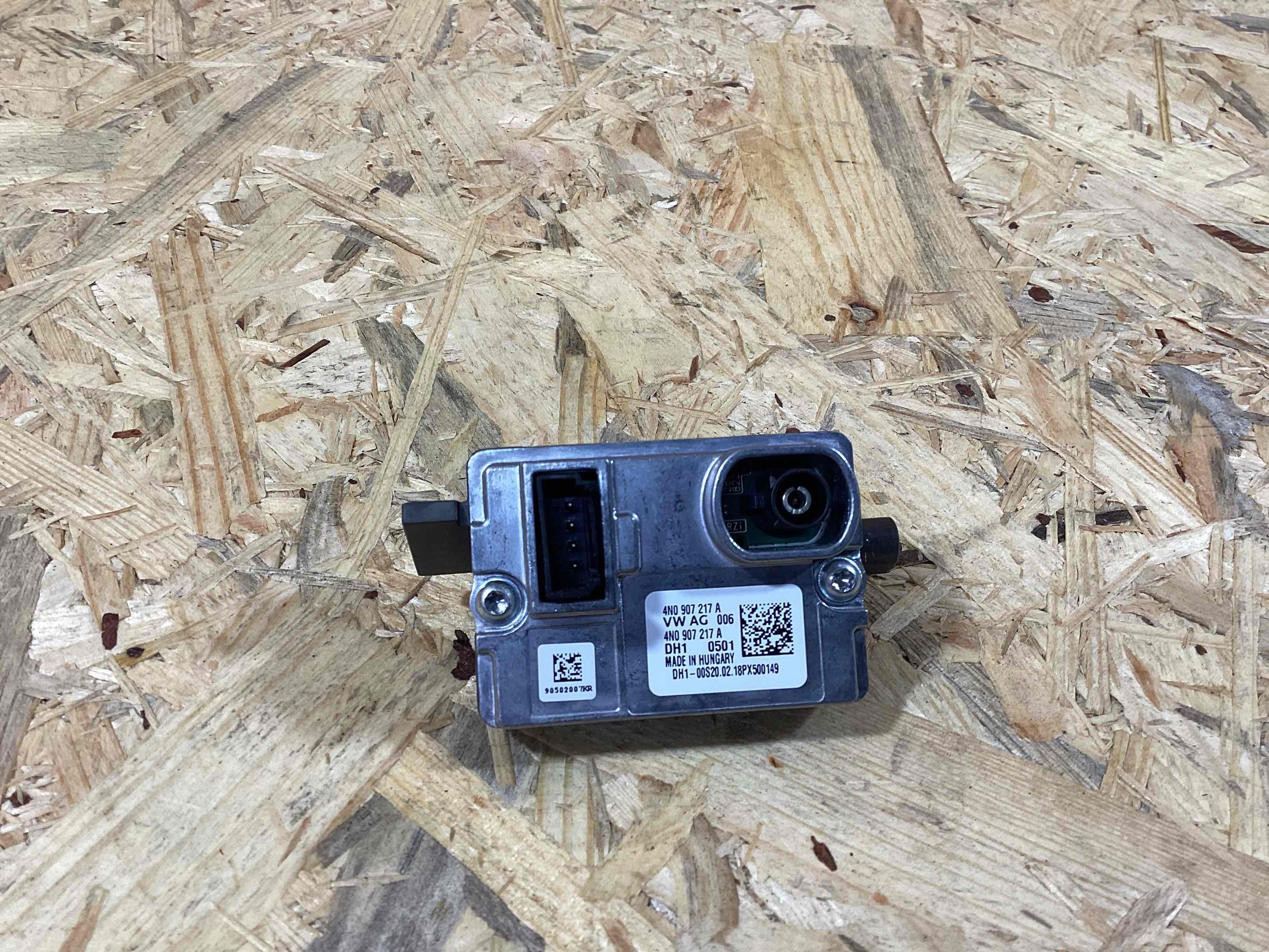 Камера, крепление камеры, корпус Porsche Cayenne 260326-105