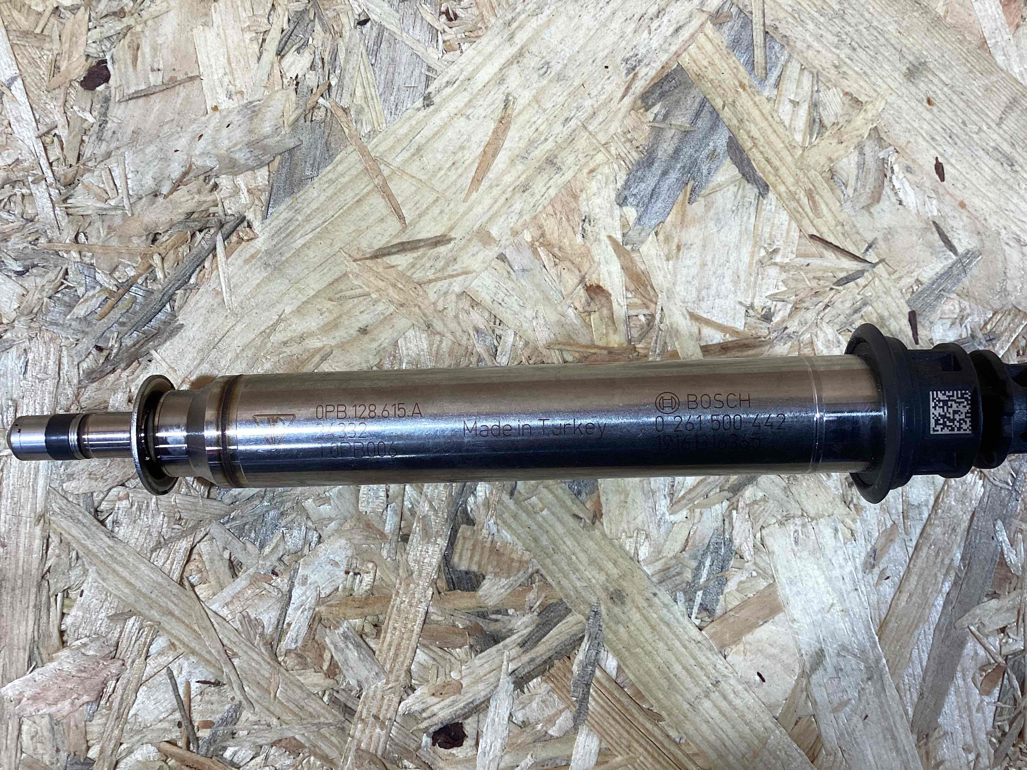 Форсунка топливная Porsche 911 260326-111