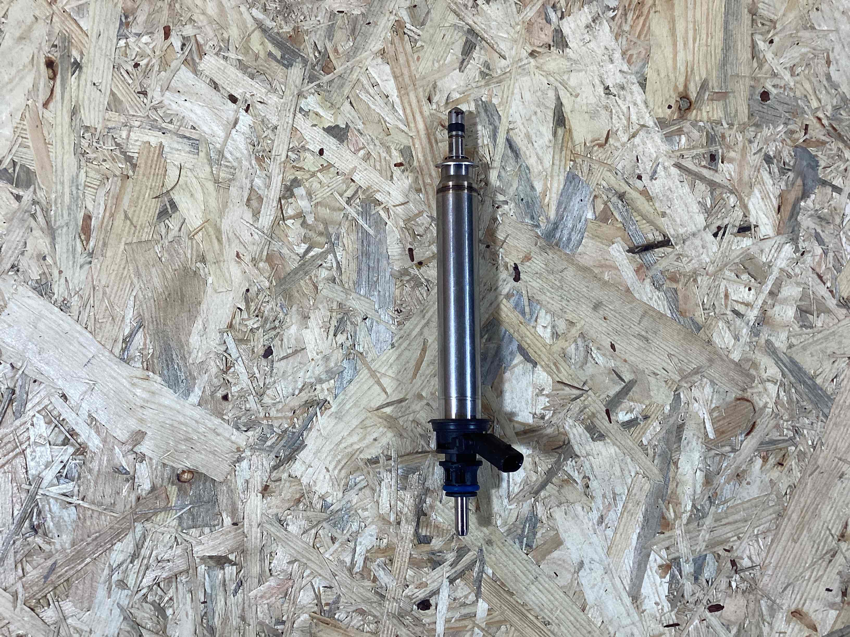 Форсунка топливная Porsche 911 260326-111