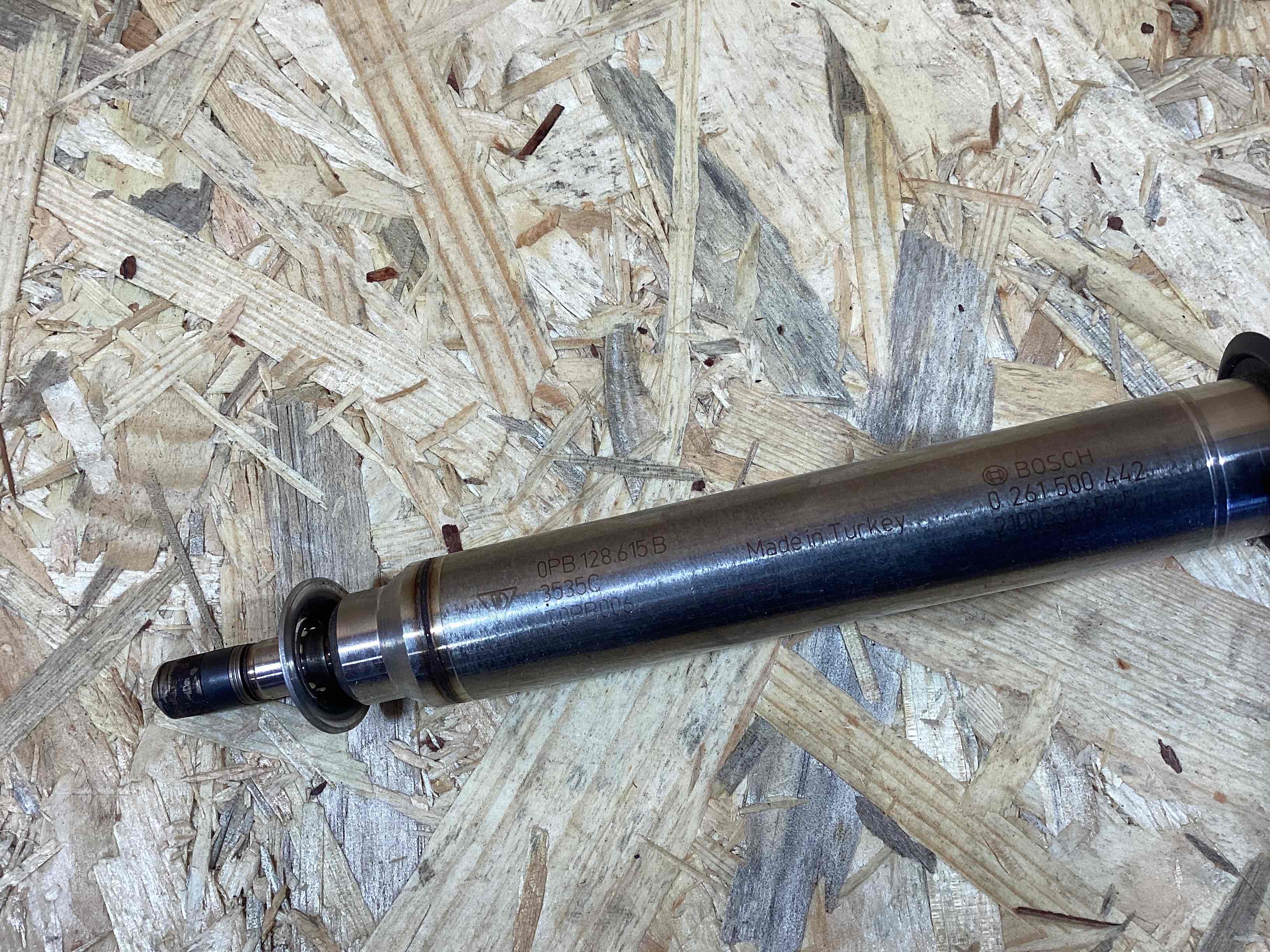 Форсунка топливная Porsche 911 260326-114