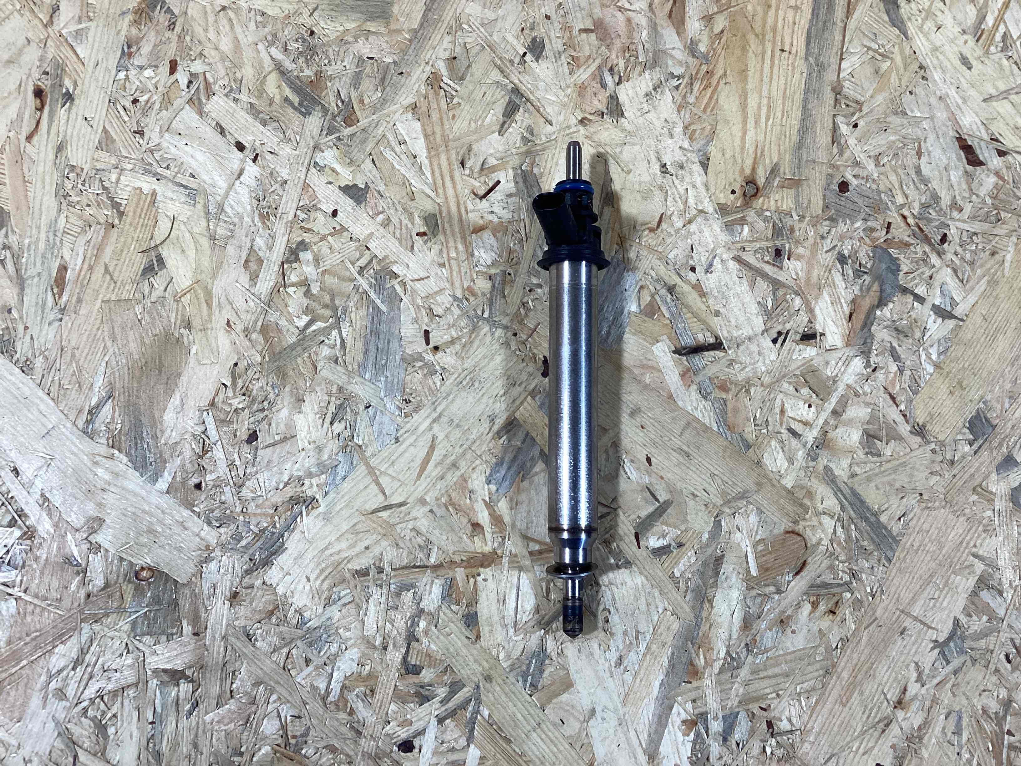 Форсунка топливная Porsche 911 260326-114