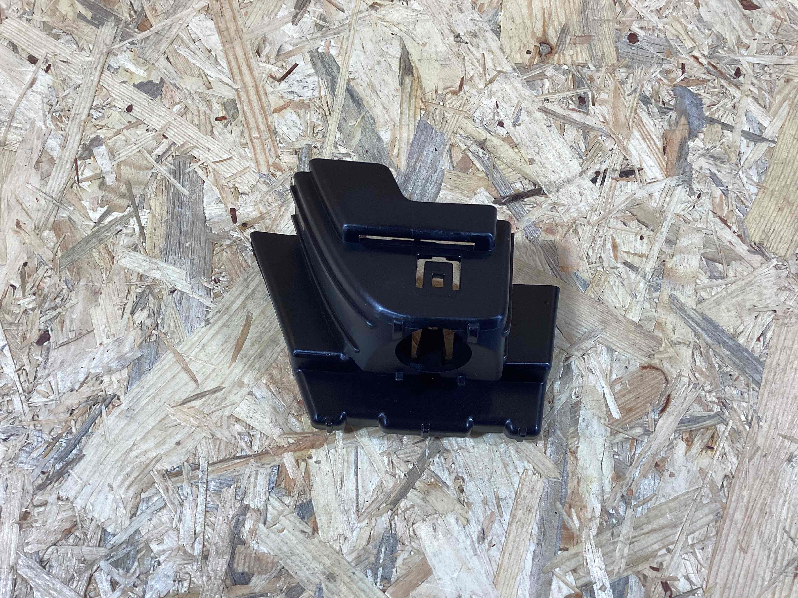 Датчик парктроника, крепление, корпус Porsche Taycan 260326-117