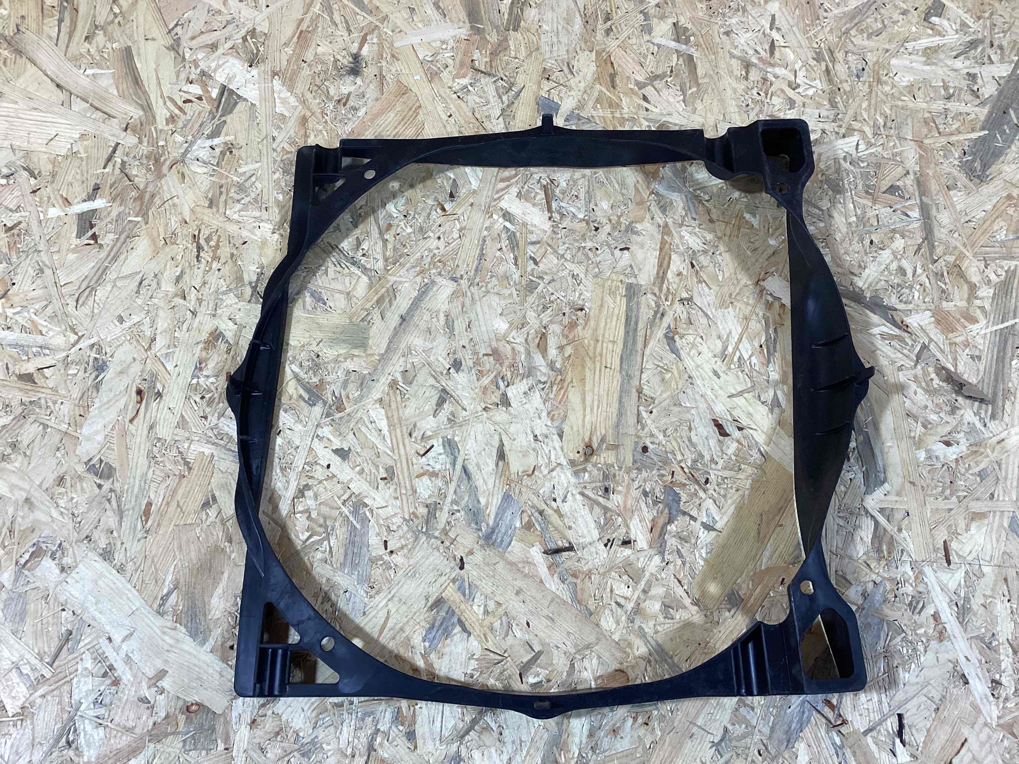 Опора радиатора, крепление/кронштейн, уплотнитель радиатора Porsche 911 260326-121