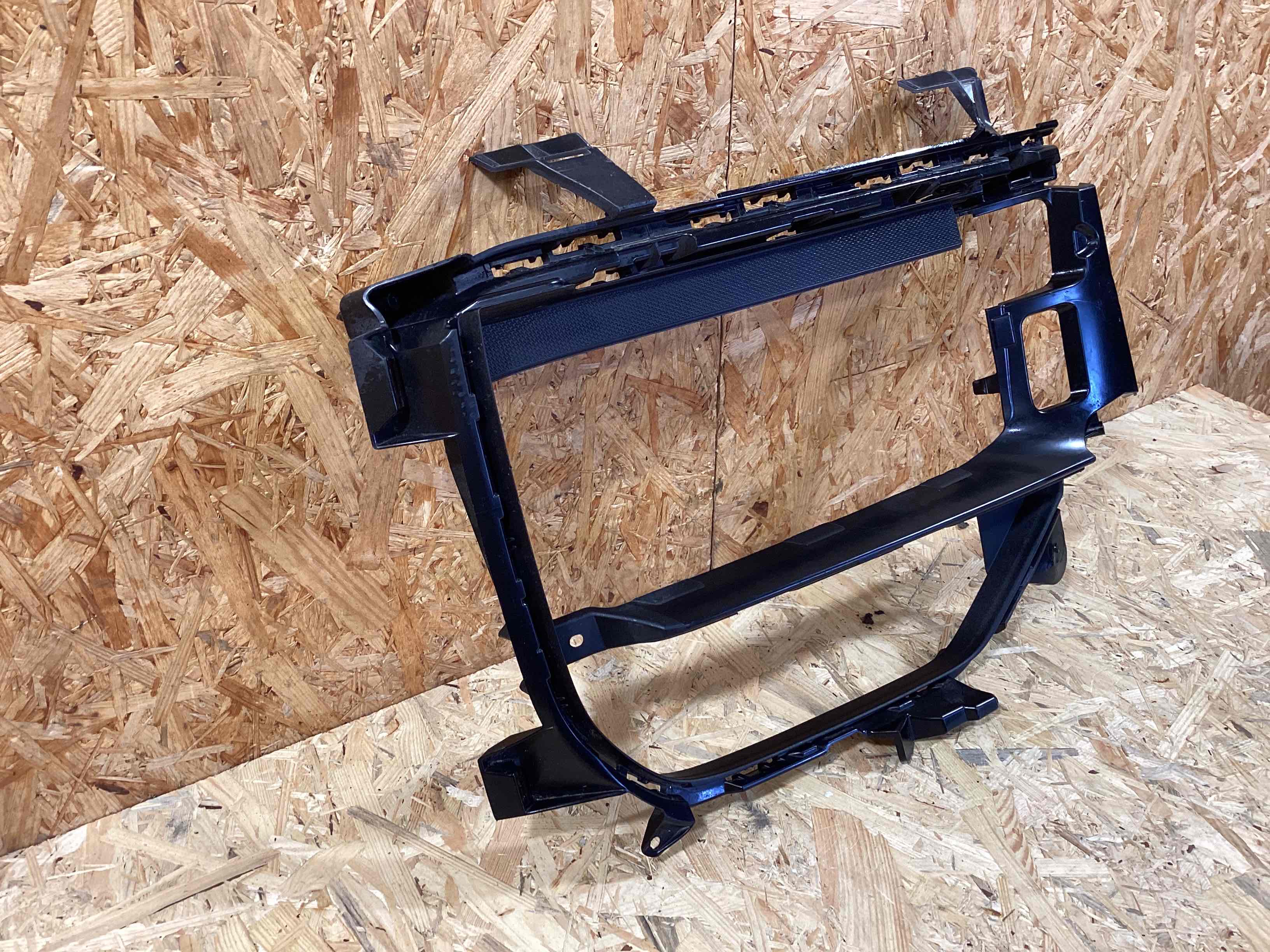 Заглушка, вставка (решетка) в бампер Porsche Cayenne 260326-122