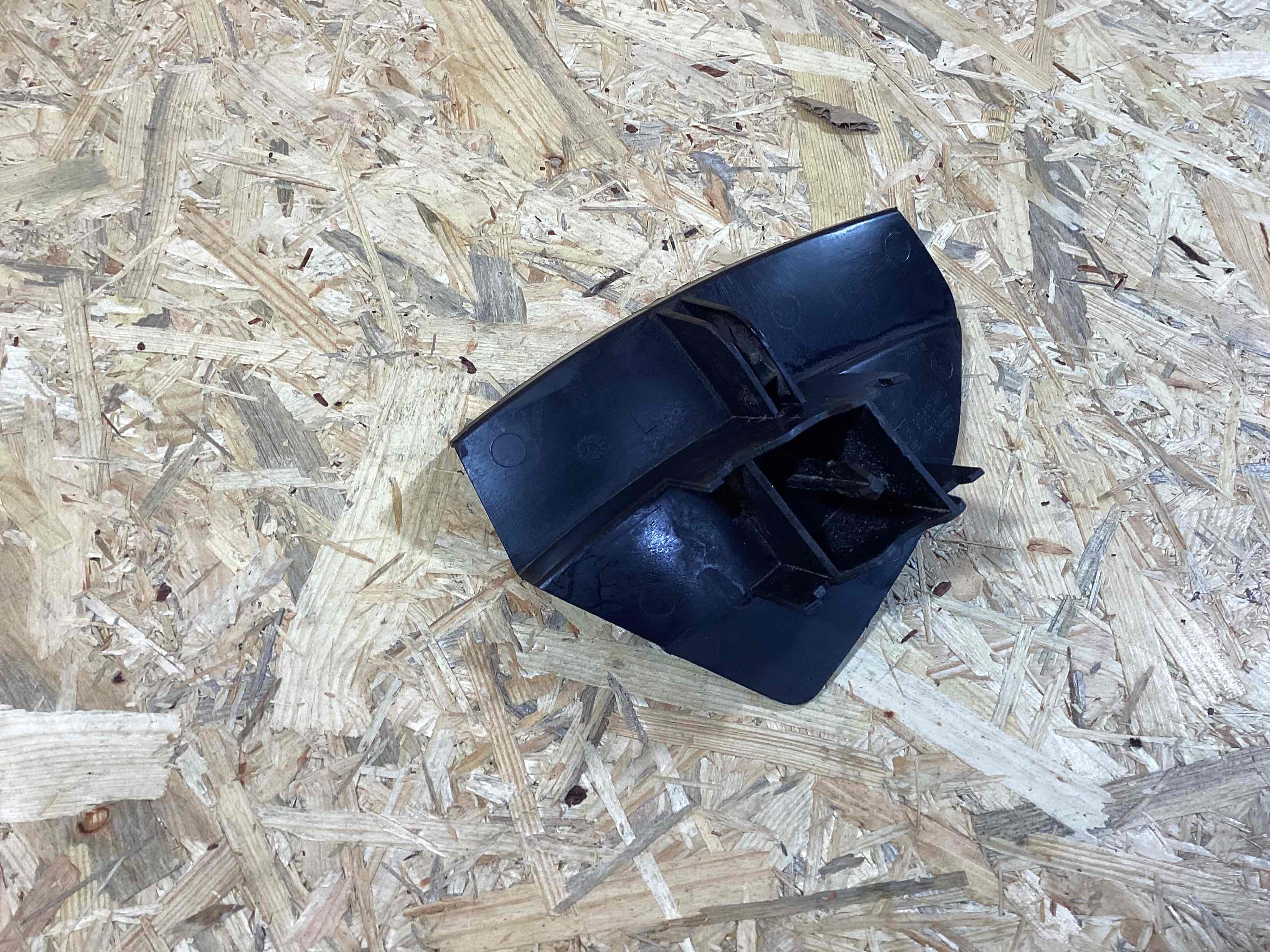 Брызговик Porsche Cayenne 260326-123