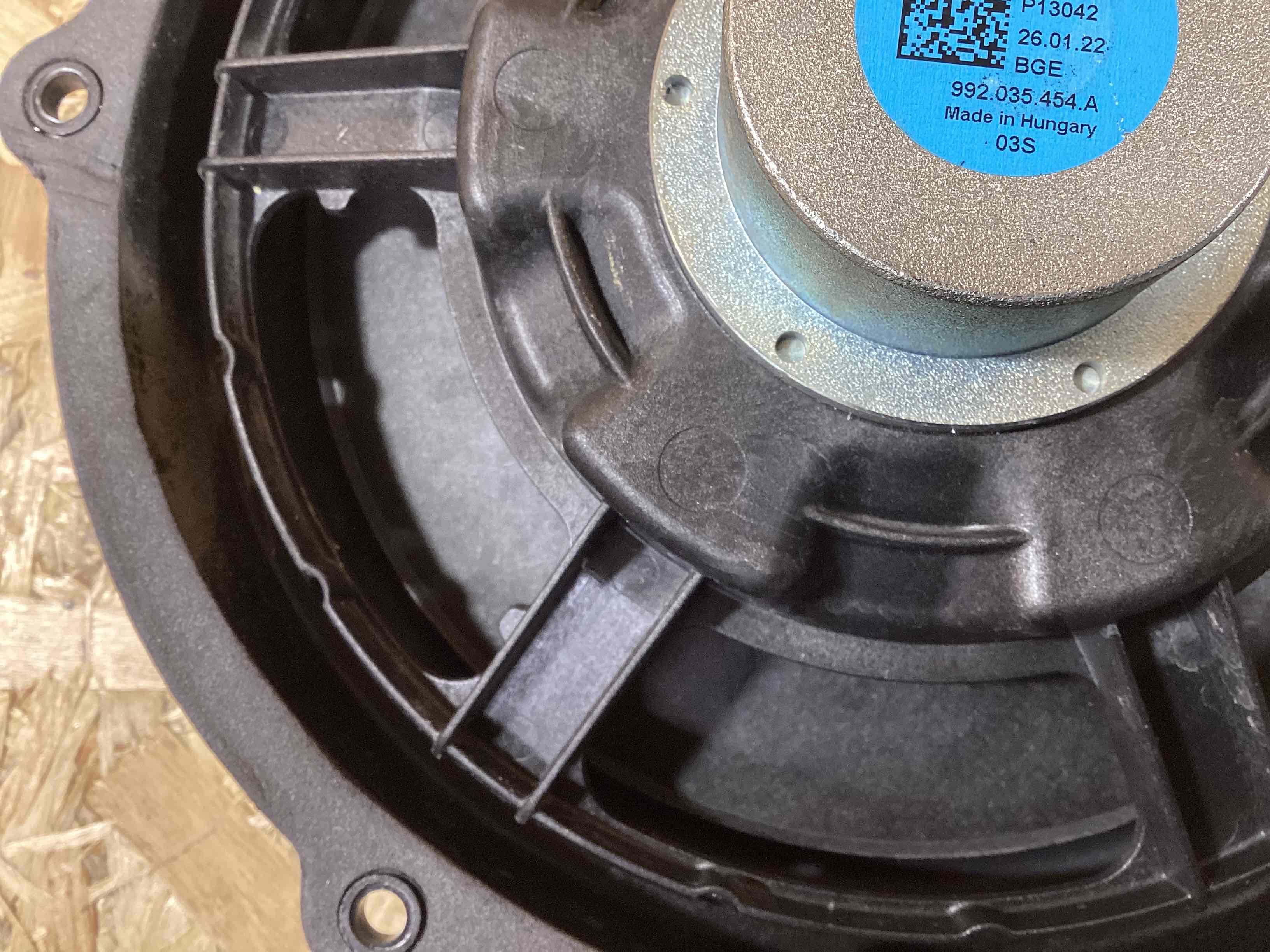 Динамик Porsche 911 260326-125