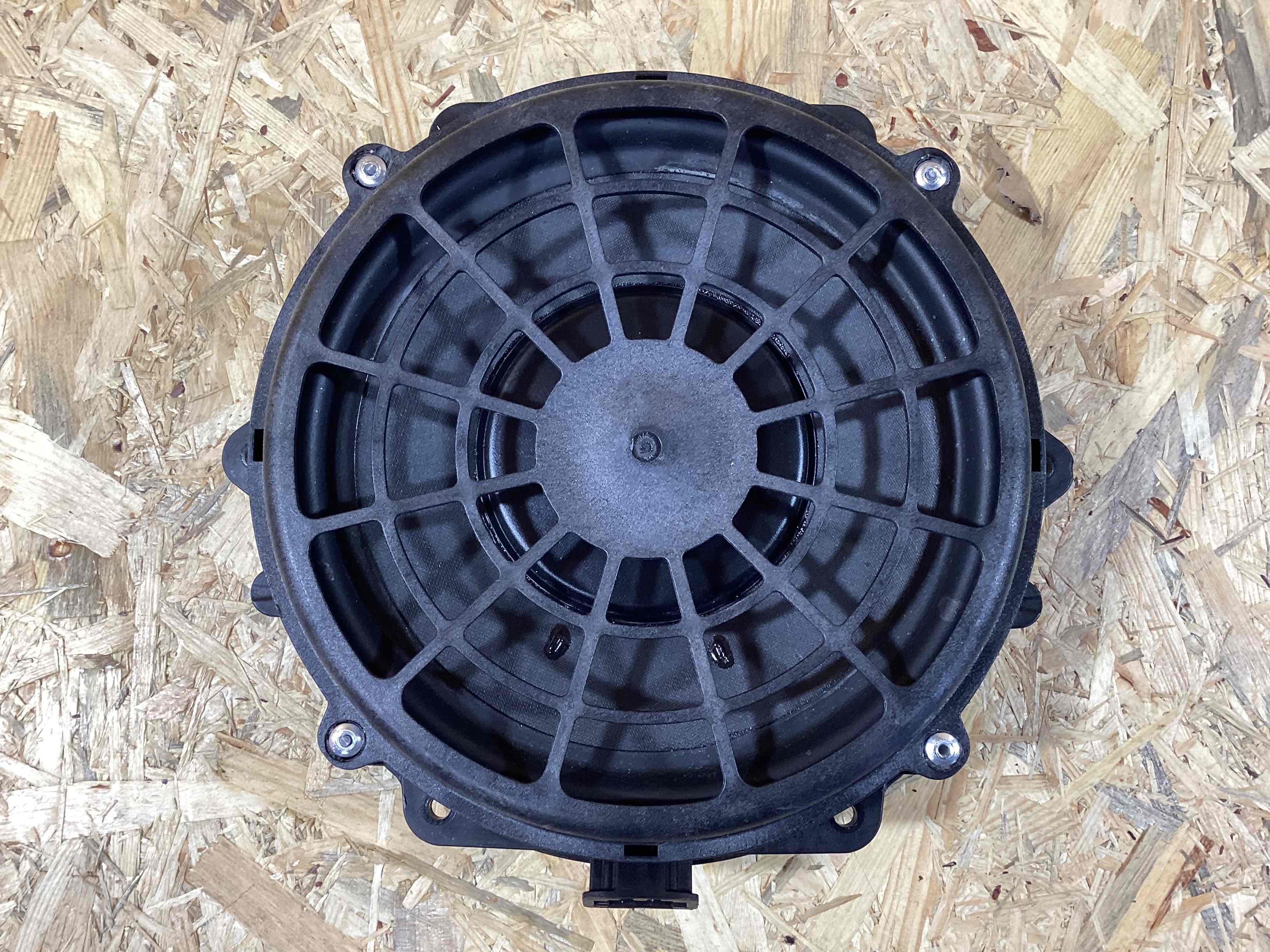 Динамик Porsche 911 260326-126