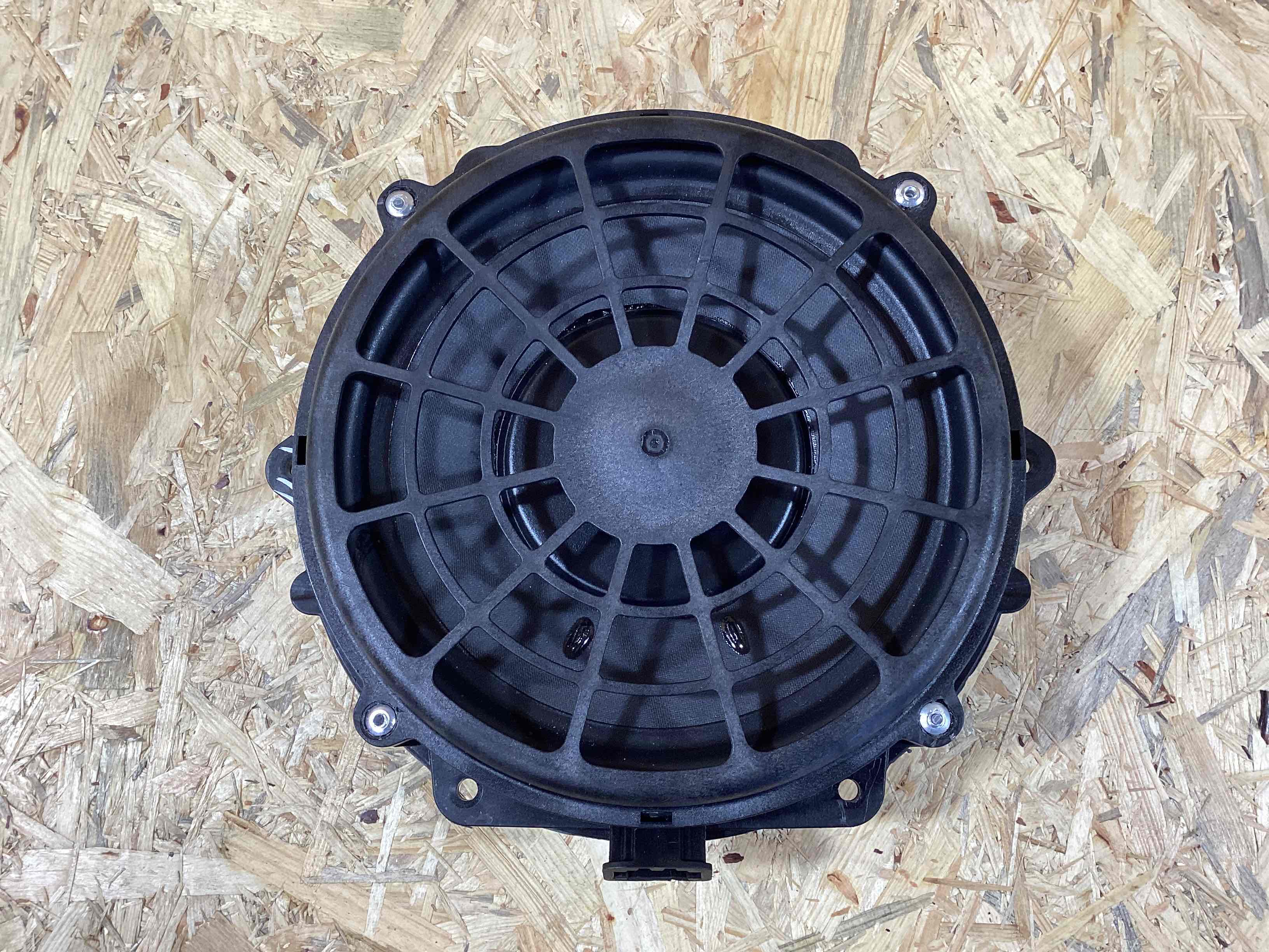 Динамик Porsche 911 260326-128