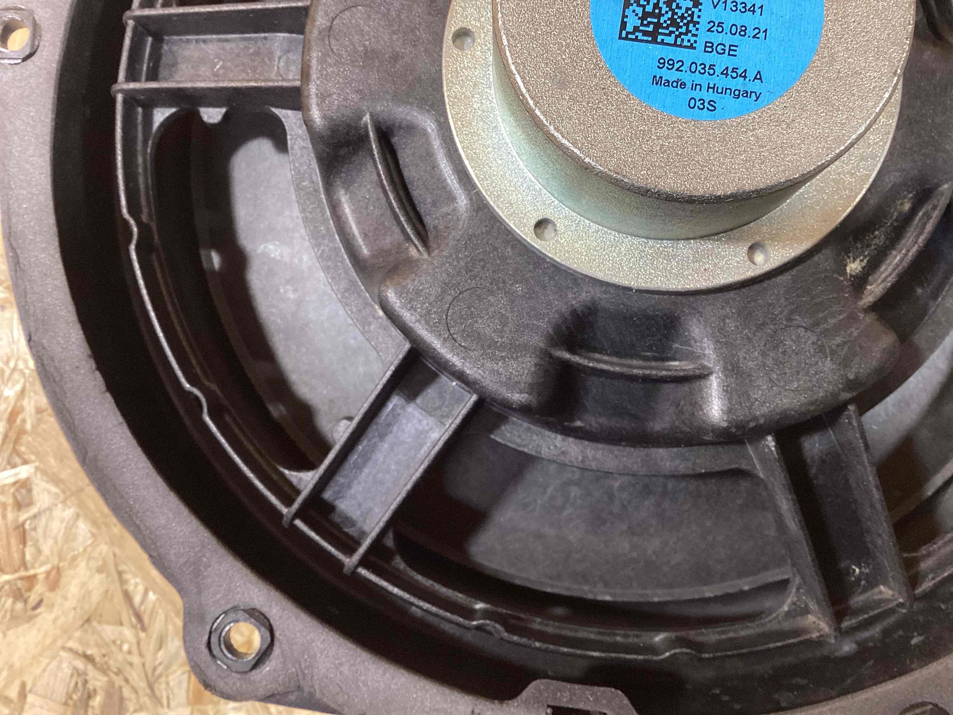 Динамик Porsche 911 260326-129