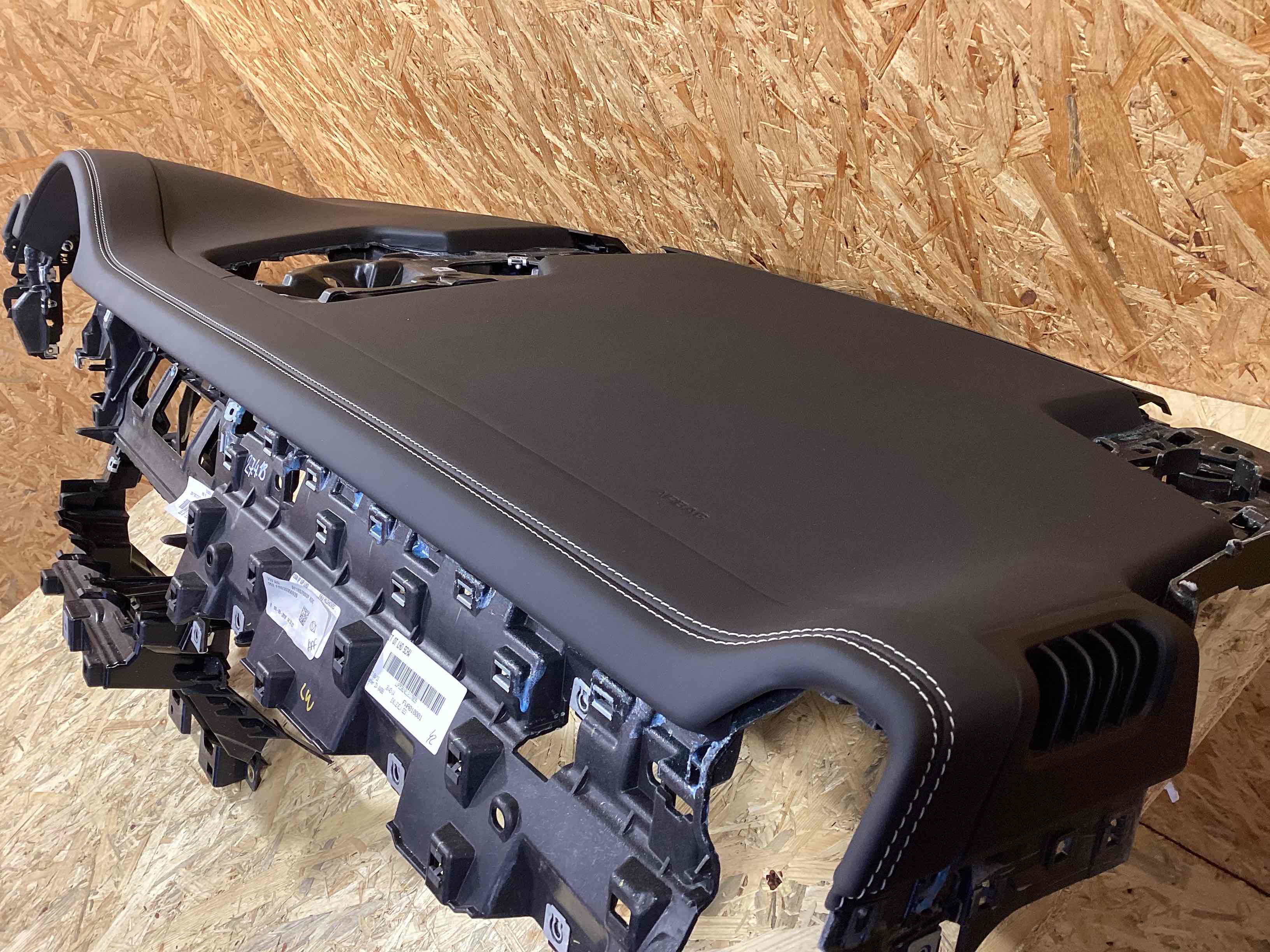 Панель передняя салона (торпедо) Porsche Cayenne 260326-130