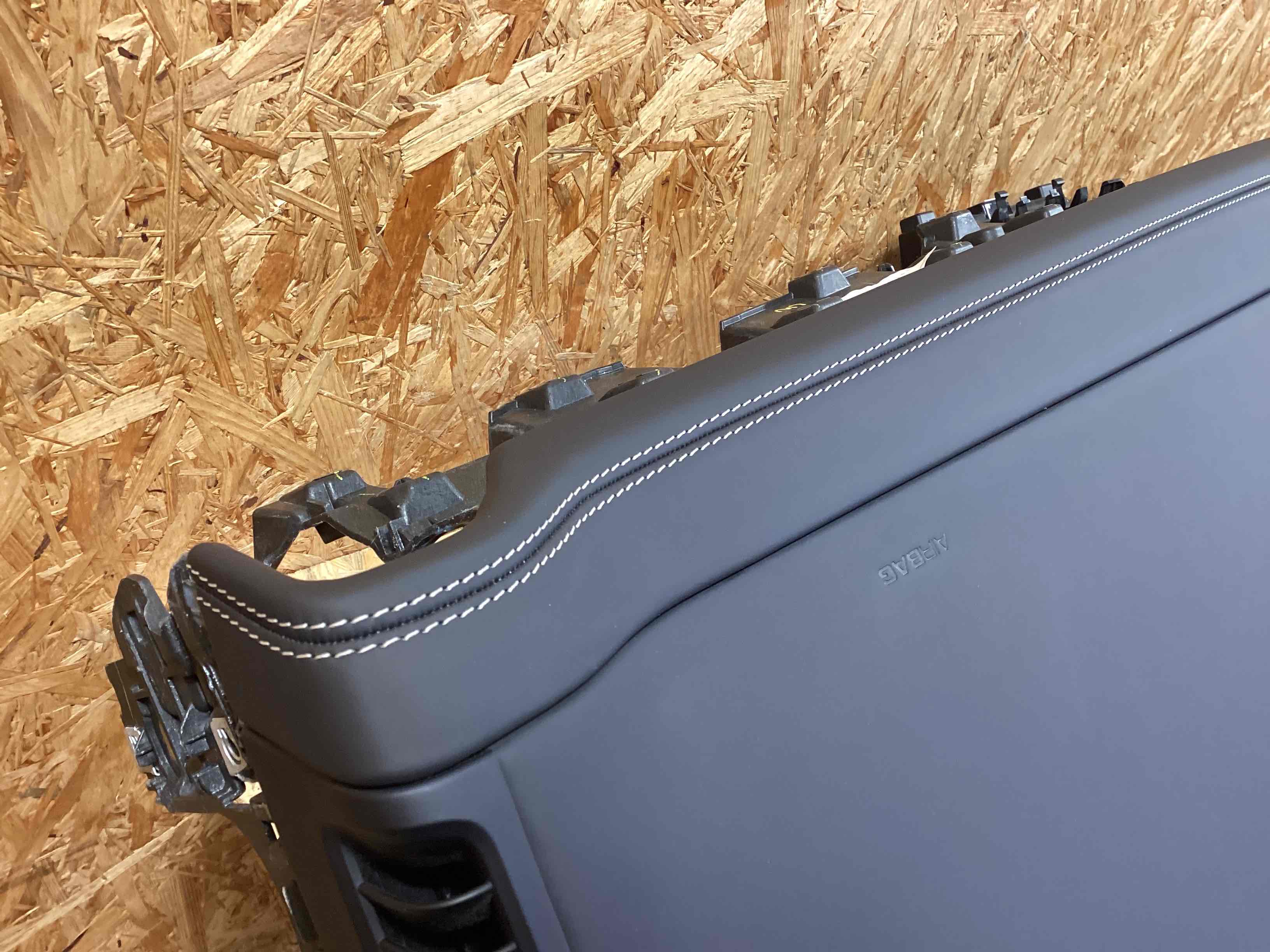 Панель передняя салона (торпедо) Porsche Cayenne 260326-130