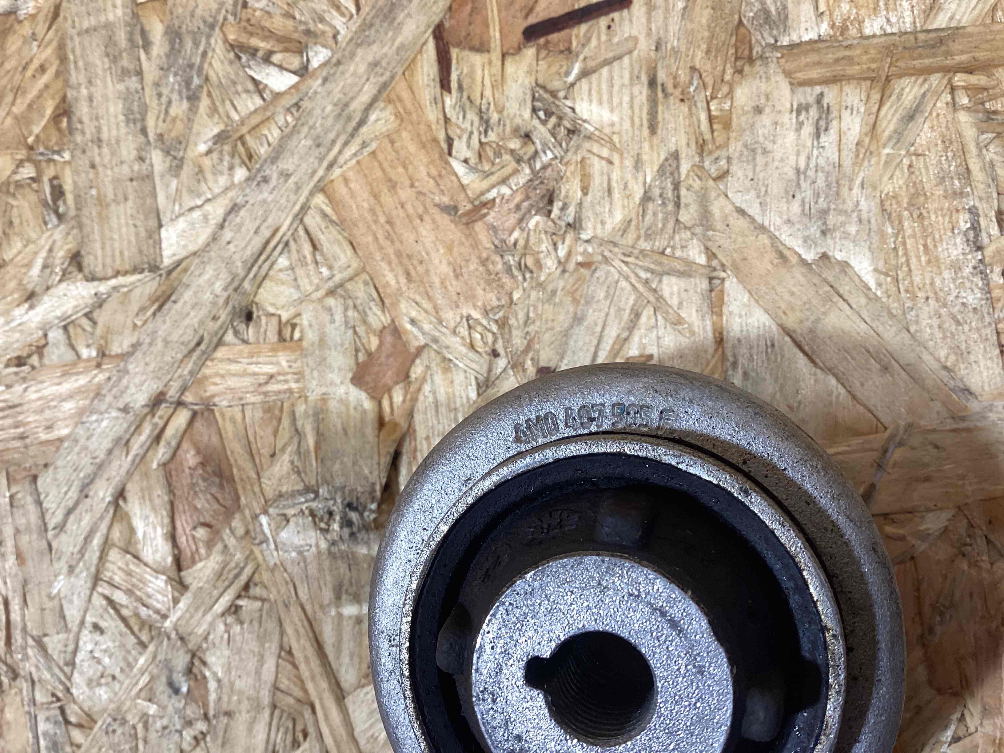 Тяга (разное) Porsche Cayenne 260925-101