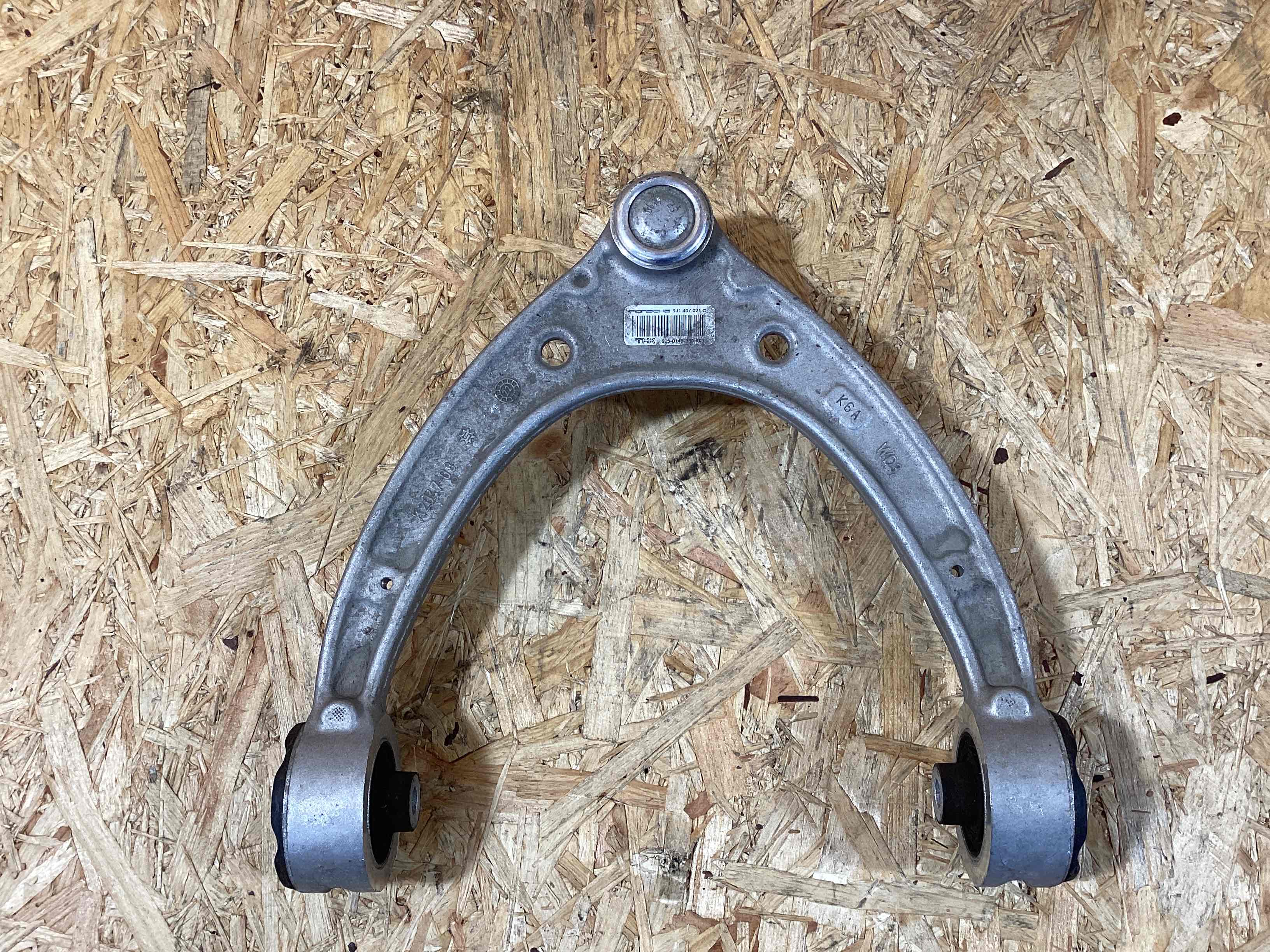 Рычаг передний Porsche Taycan 260925-102