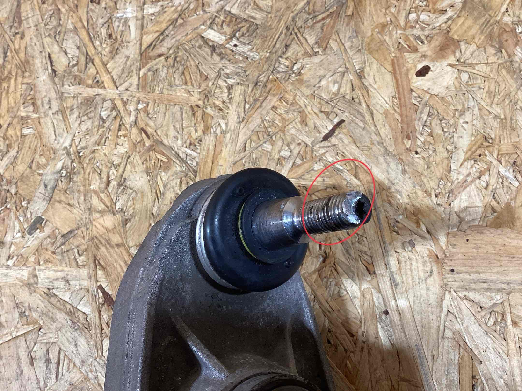 Рычаг передний левый Porsche 911 260925-105