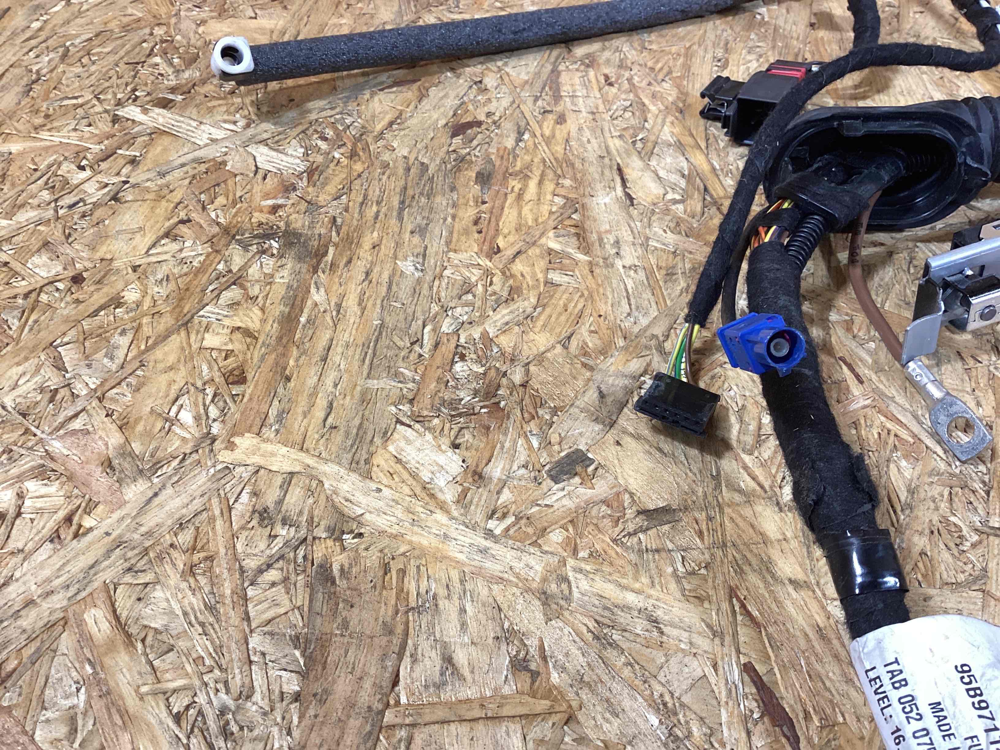 Электропроводка (коса) Porsche Macan 260925-112