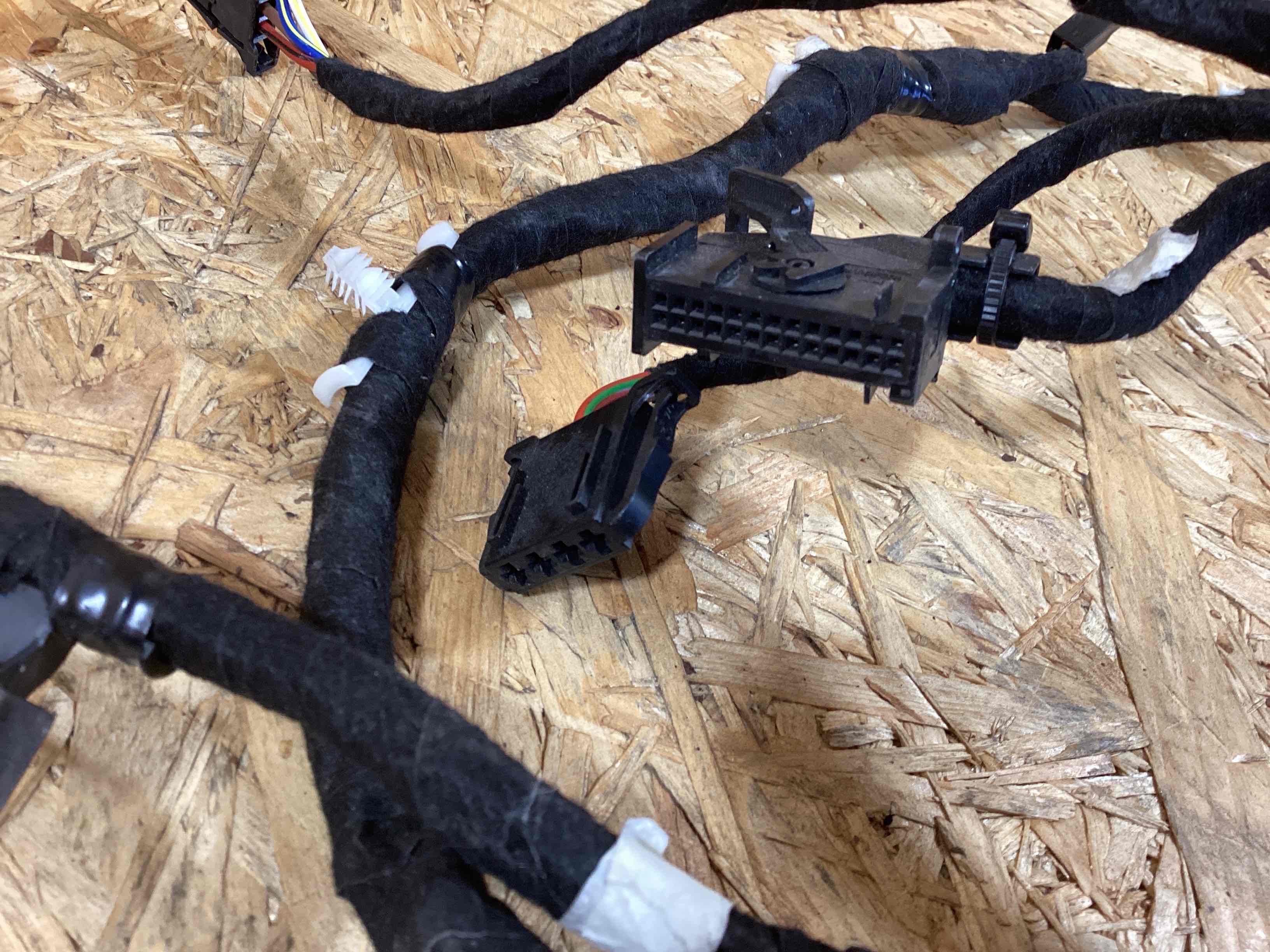 Электропроводка (коса) Porsche Macan 260925-112