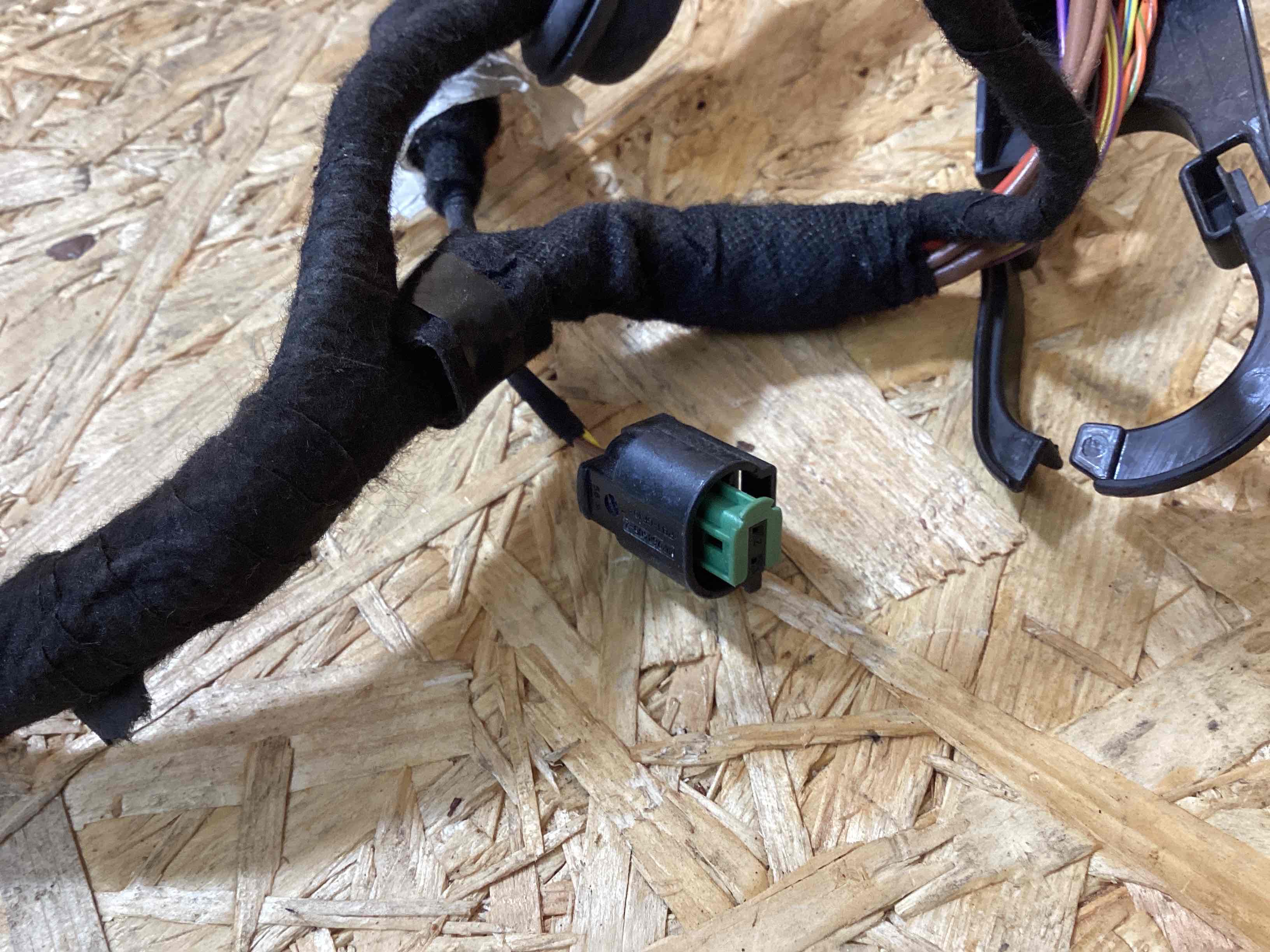 Электропроводка (коса) Porsche Macan 260925-112